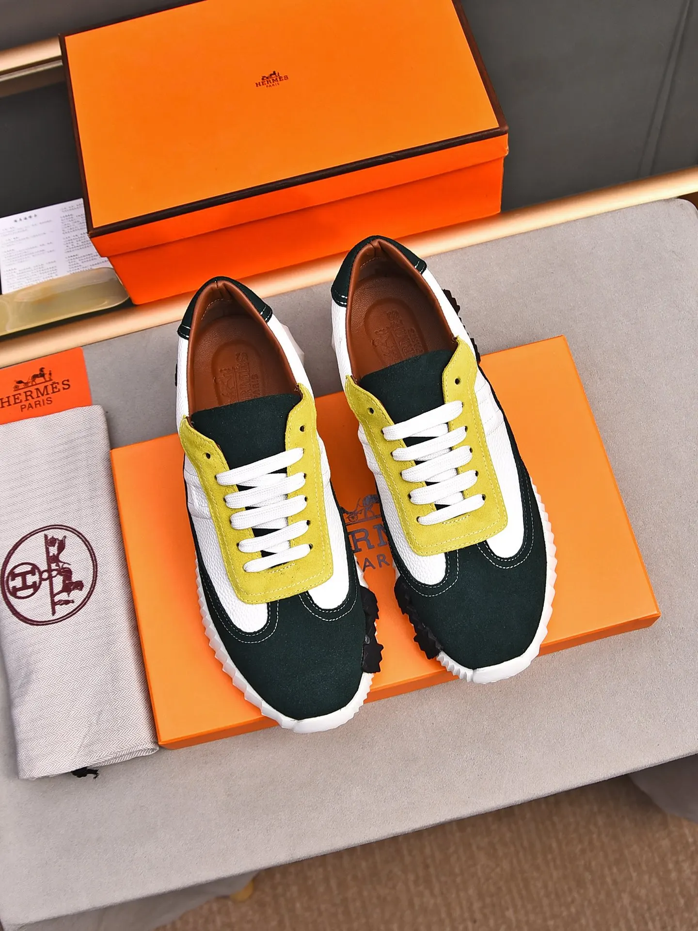 Hermès 小牛皮 运动鞋 舒適(數字8) Hermès 小牛皮 运动鞋 舒適(數字8)