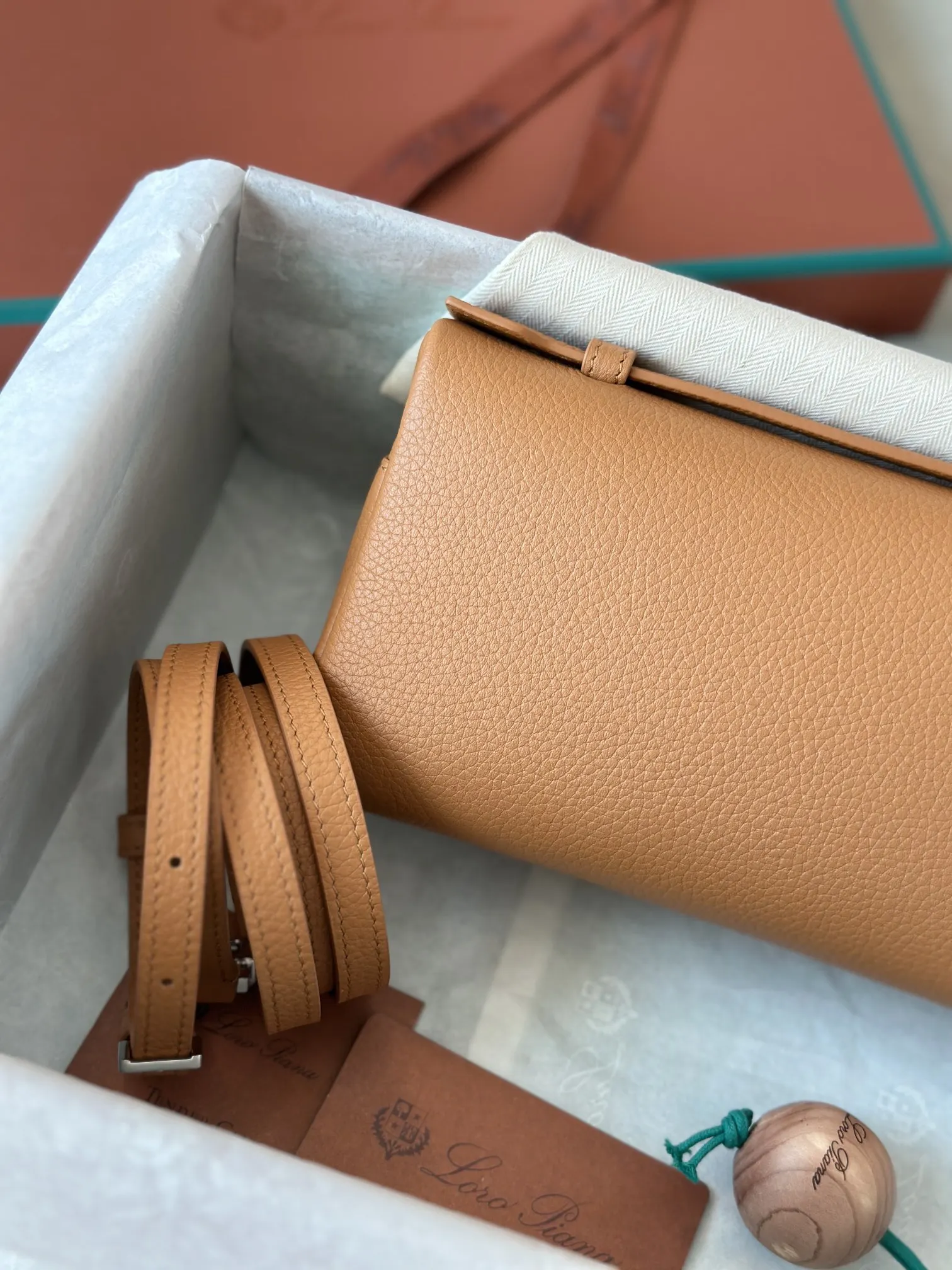 棕色 小牛皮 Loro Piana Extra Poket 手拿包 精致手拿款