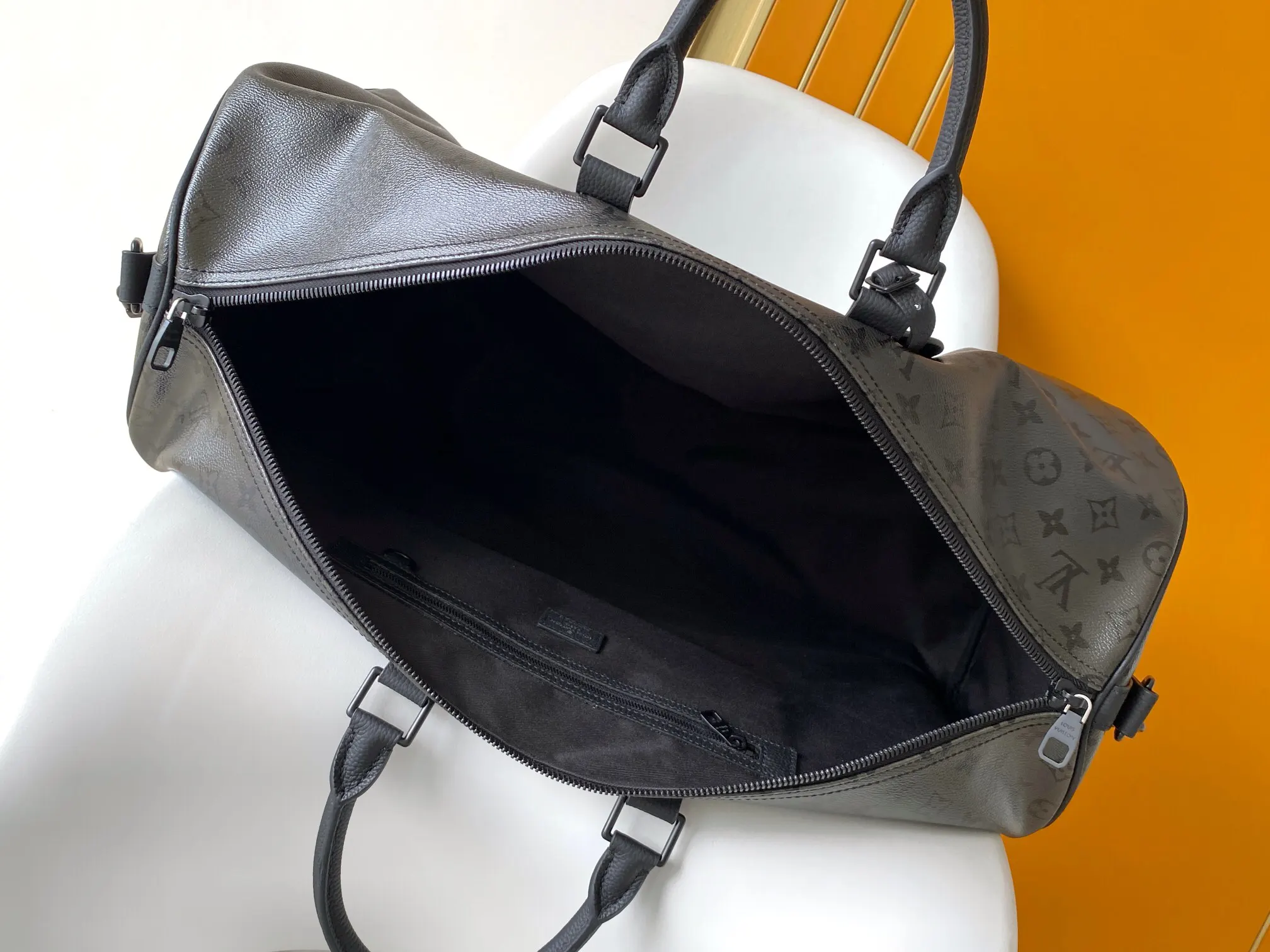 Keepall 灰色 牛皮 旅行袋 大容量旅行款(數字9) Keepall 灰色 牛皮 旅行袋 大容量旅行款(數字9)