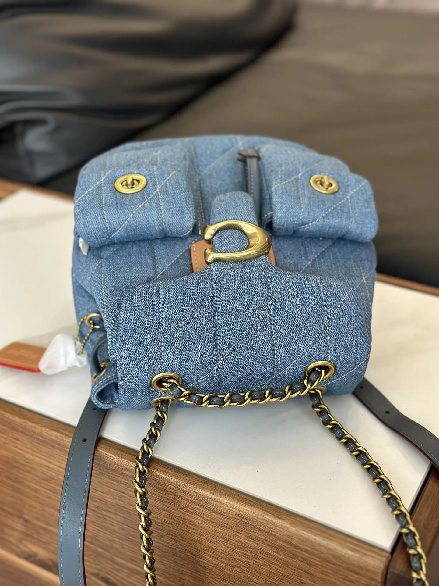 Coach 雙肩包 CA 实用雙肩款(數字8) Coach 雙肩包 CA 实用雙肩款(數字8)