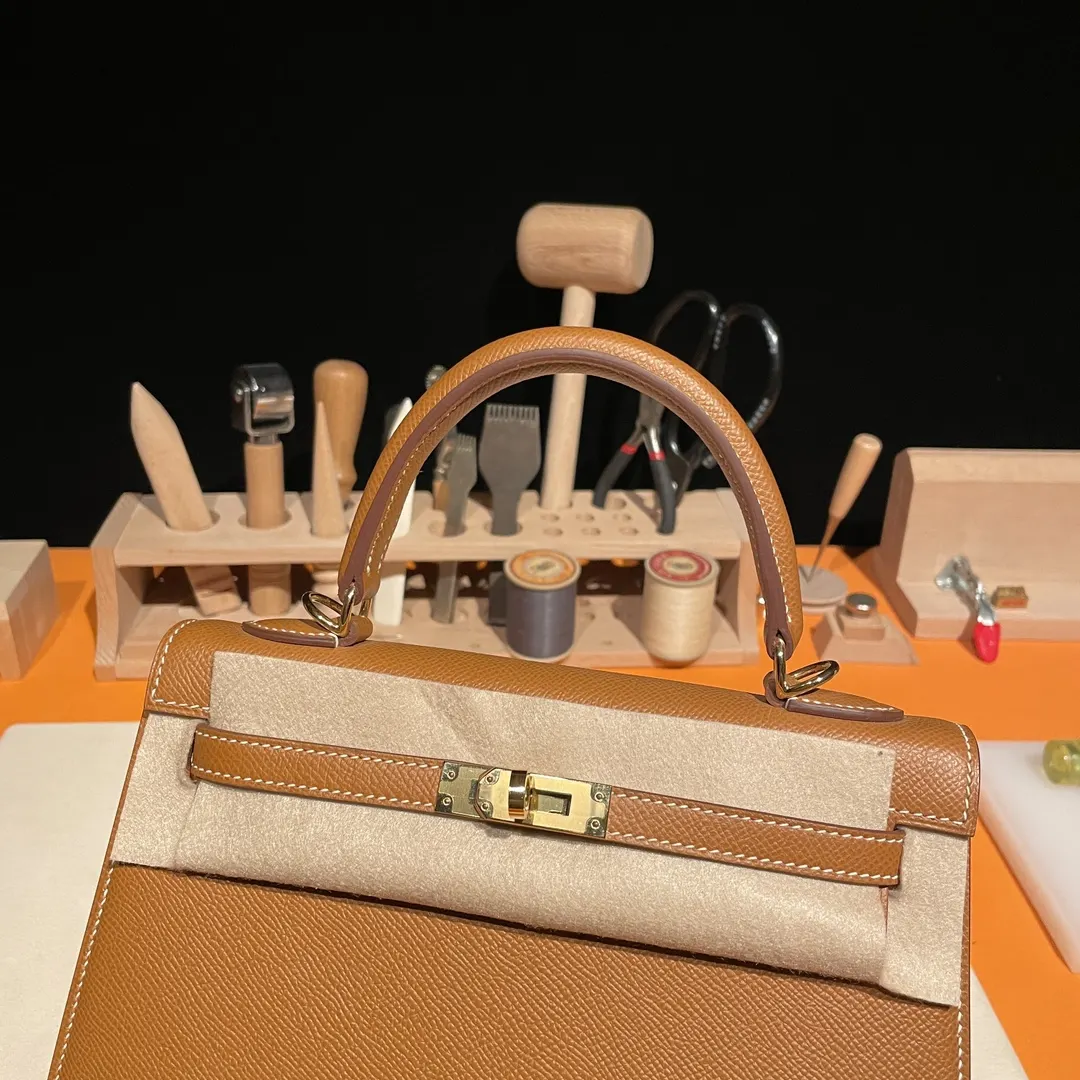 Hermès Kelly Brown Handbag