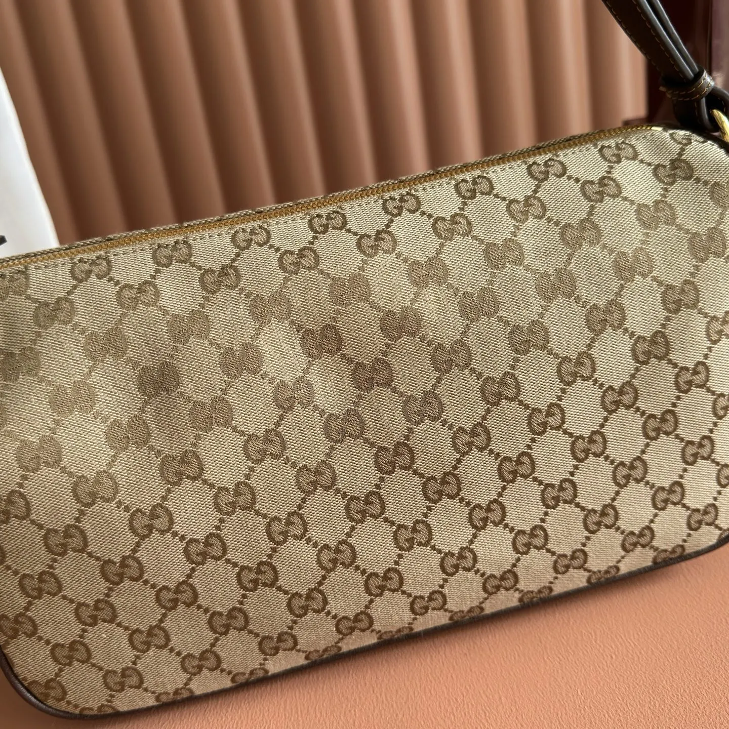 Gucci 棕色 金色 牛皮 腋下包 復古腋下背款