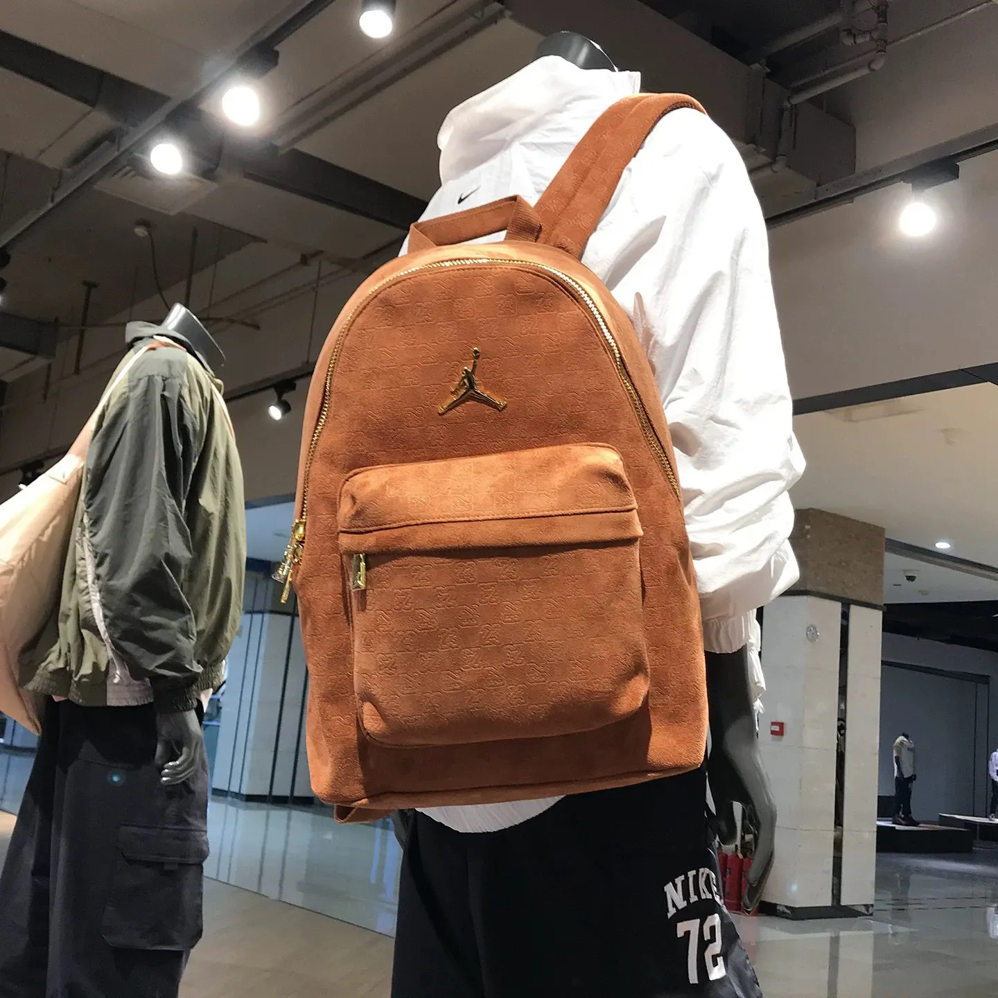 老花 AIR JORDAN乔丹飞人 男女同款满印老 雙肩包 实用雙肩款