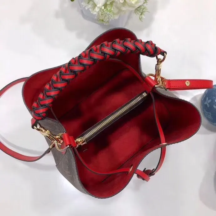 LV 紅色 金色 牛皮 厂价 包包 款NéoNoé手袋的設計 水桶包 休閒水桶款
