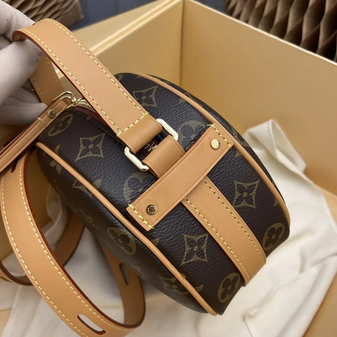 Louis Vuitton Fashion Item Travel Leather