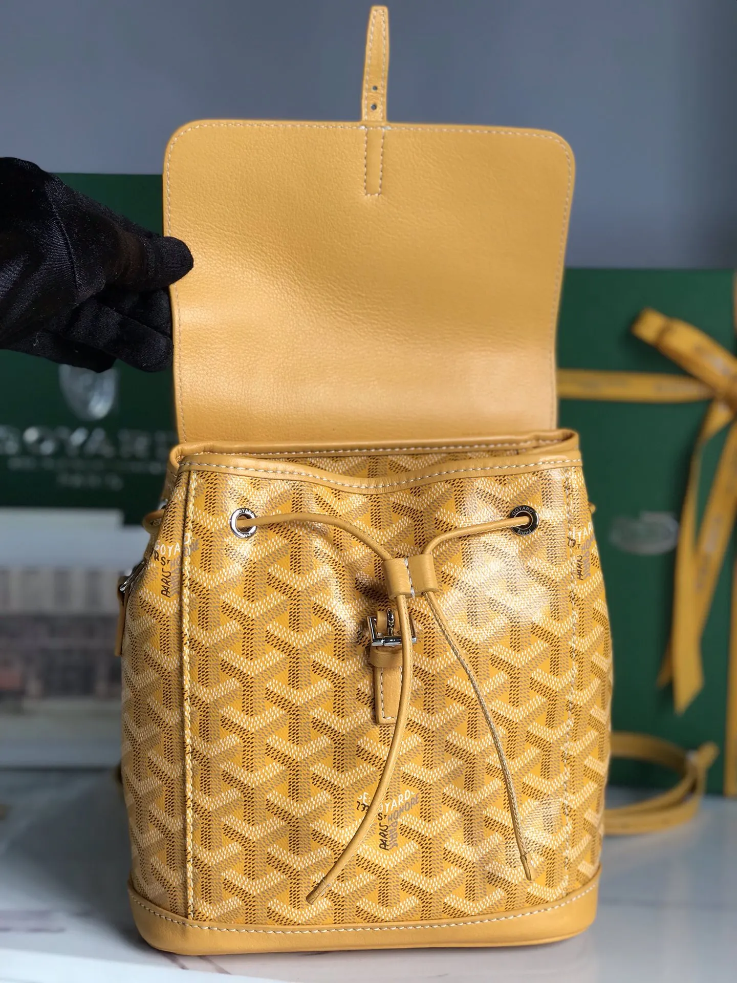 皮革 Ain迷你 雙肩包 升级 送 礼品盒 升 实用雙肩款