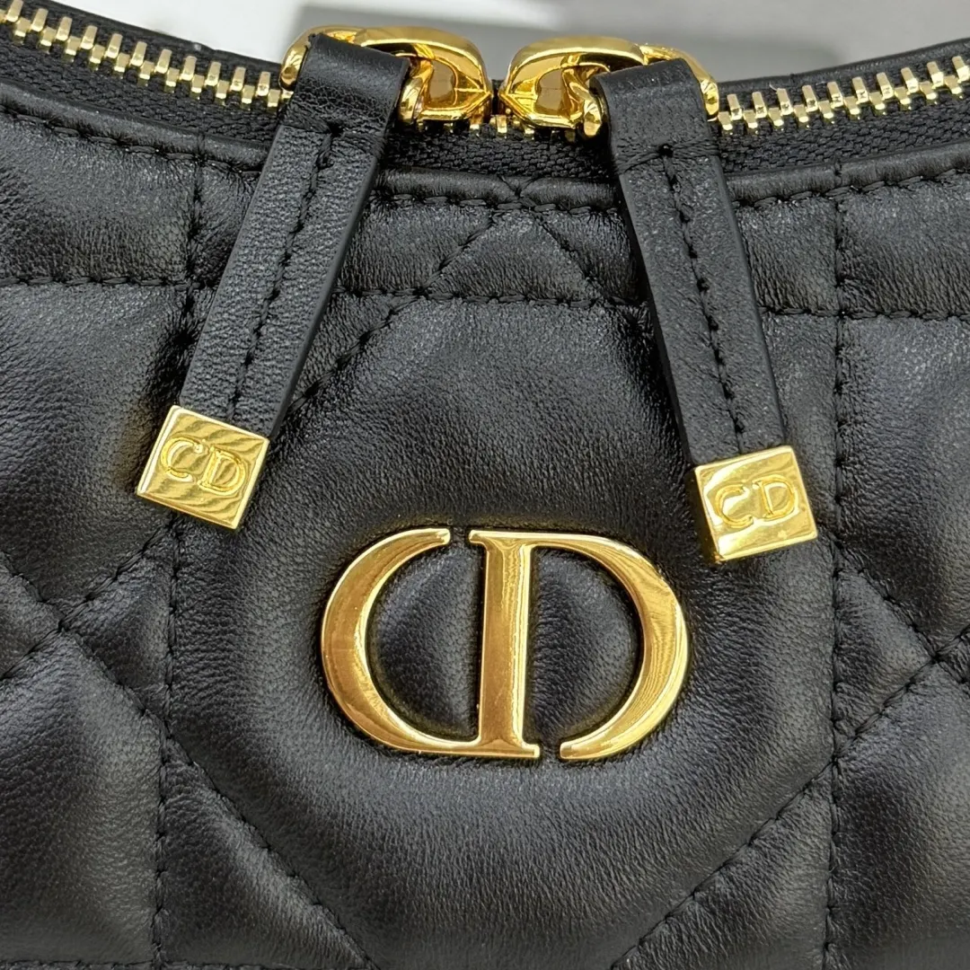 Dior Caro 黑色羊皮链条包 精致斜挎款
