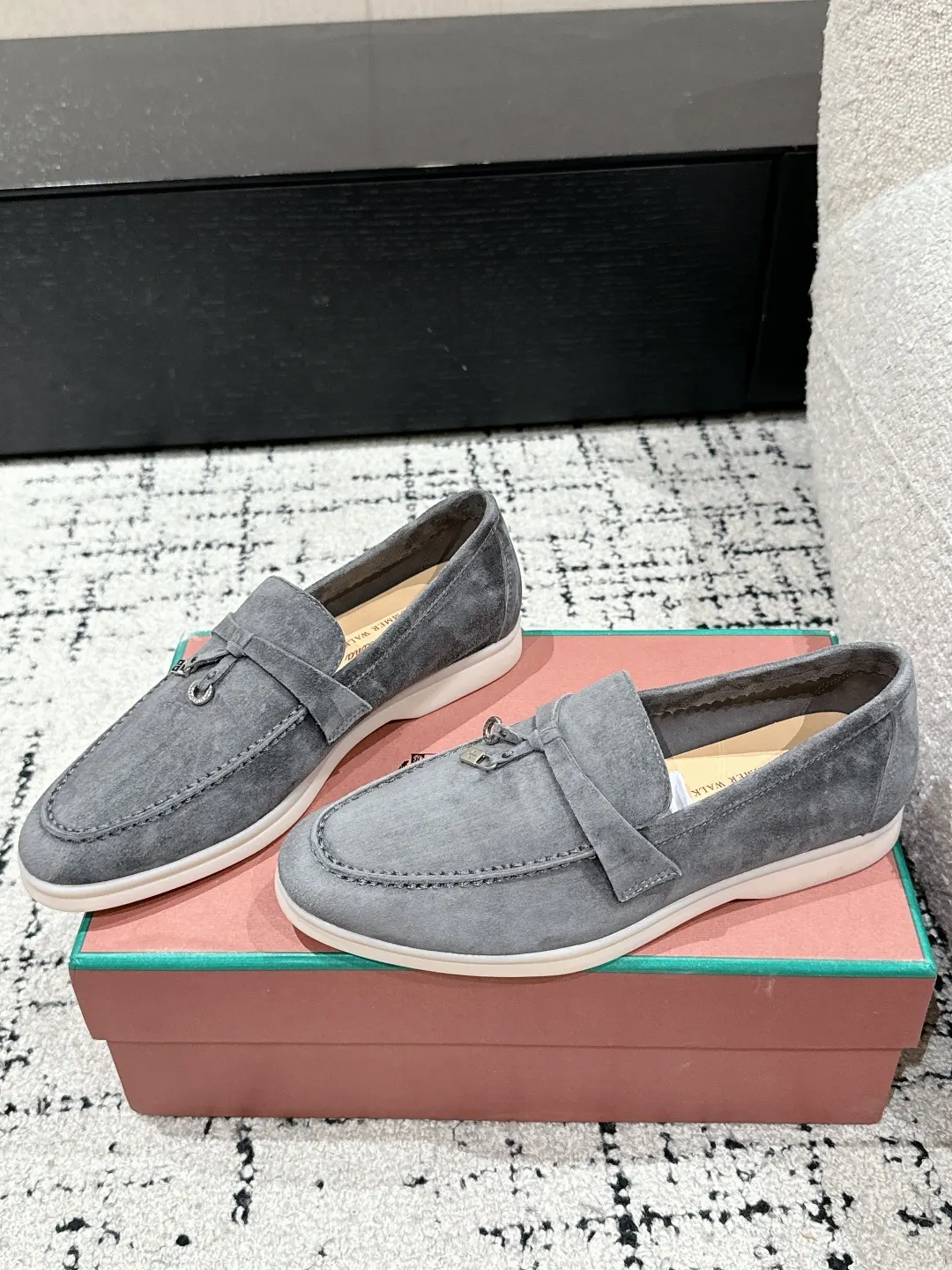 Loro Piana Casual Versatile Image 4 Loro Piana Casual Versatile Image 4
