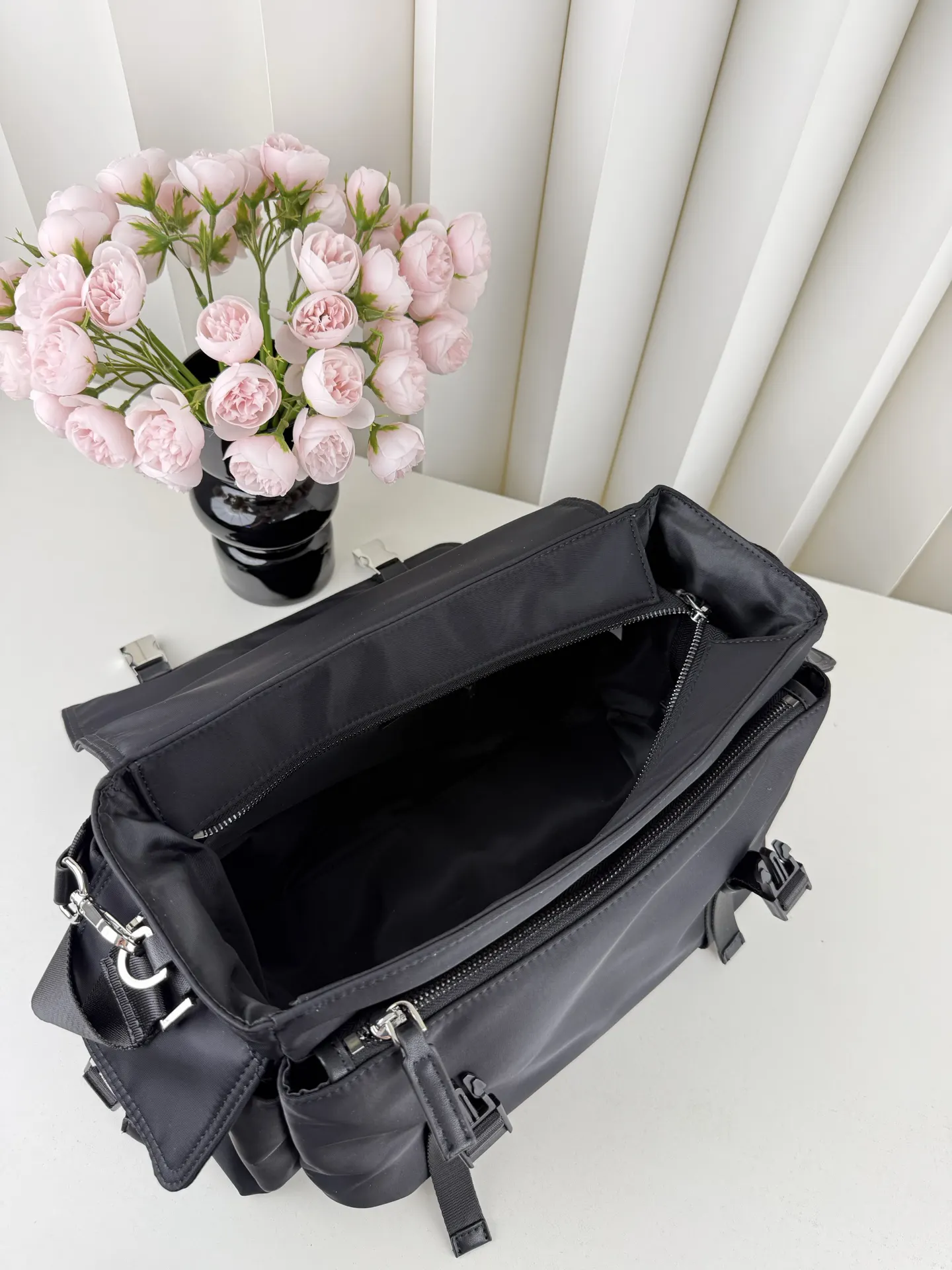 Prada Re-Nylon 三角標 斜背包