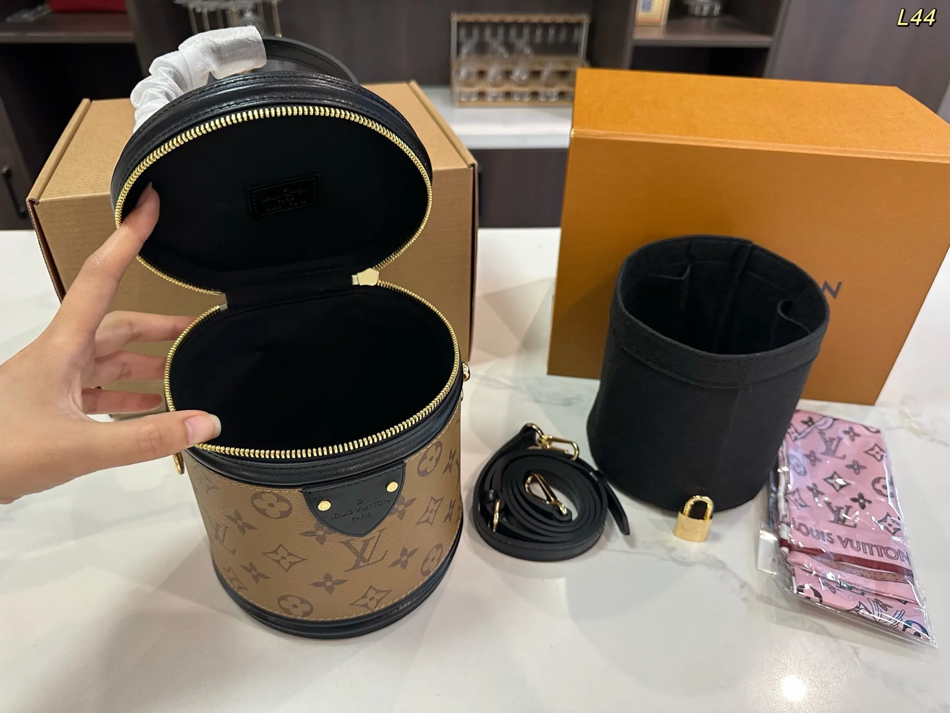 LV 老花 拼色 帆布 手提包 通勤手提款