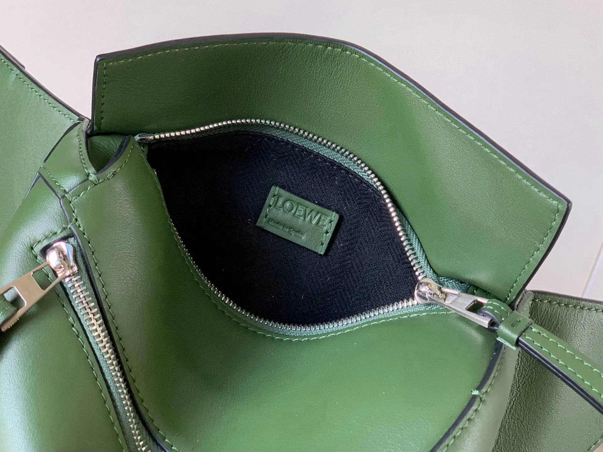 Green Belt Bag Classic Casual Leather