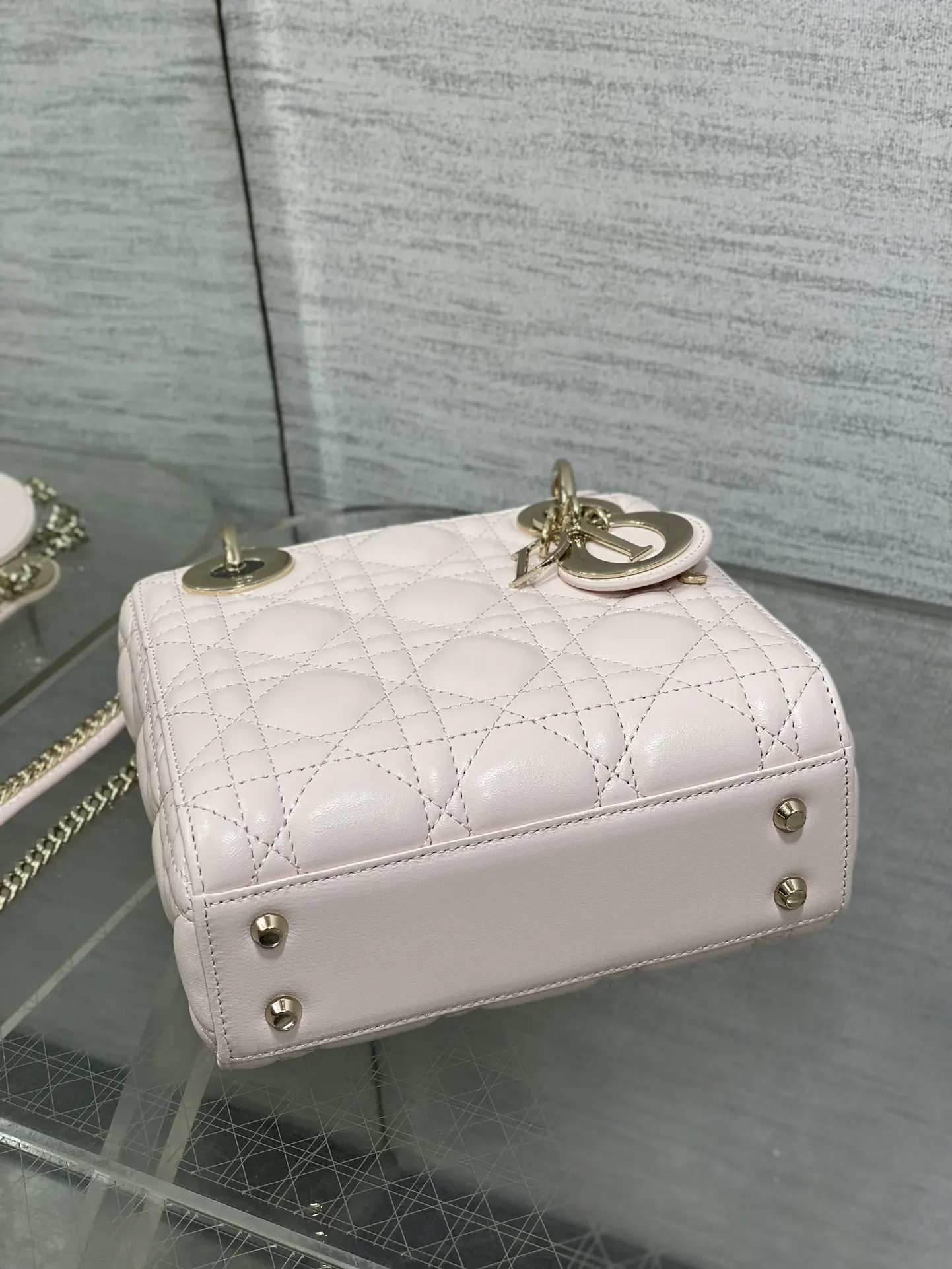Dior Lady Dior Lady 粉色藤格纹手提斜挎包 经典小号