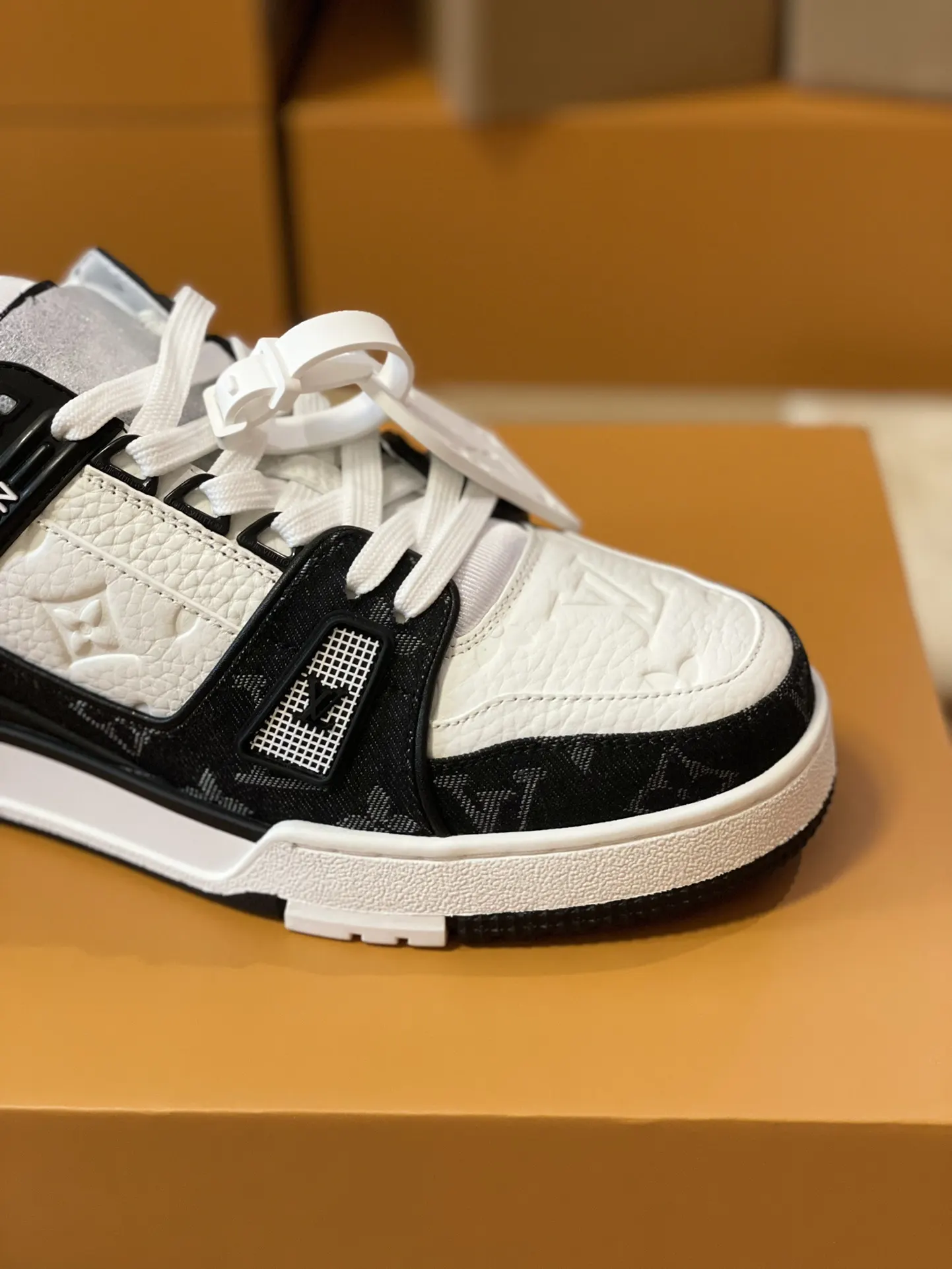 Louis Vuitton 黑色 运动鞋