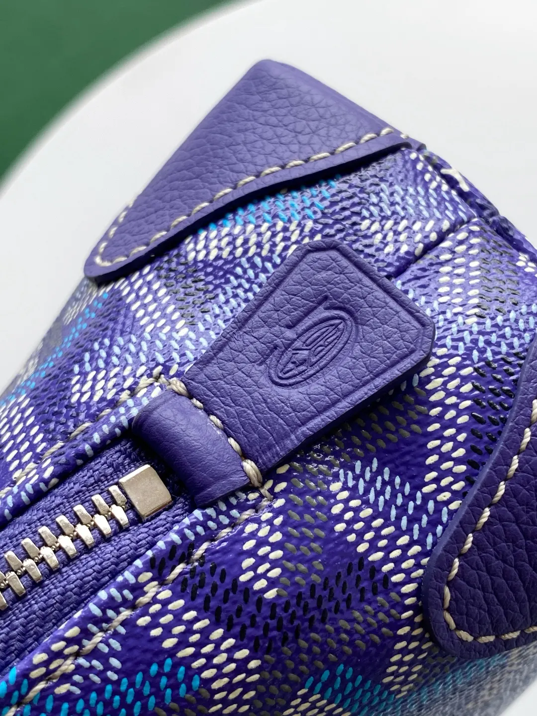 Goyard VENDOME 化妝包内衬防水棉质里料 堪称理想的化 行李箱 旅行拉杆款 輕便出行款