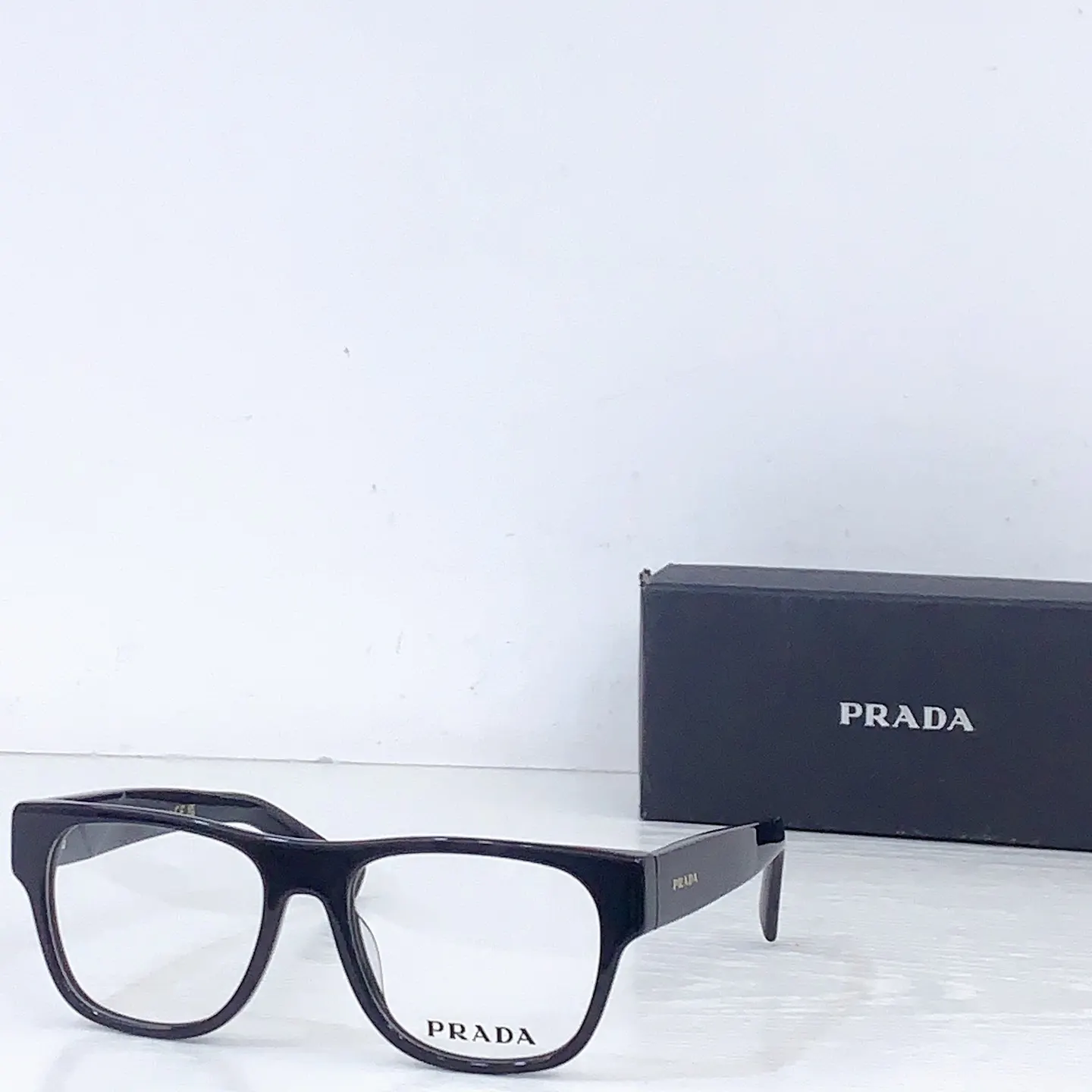PRADA PR D07V 太阳眼镜 时尚遮阳款