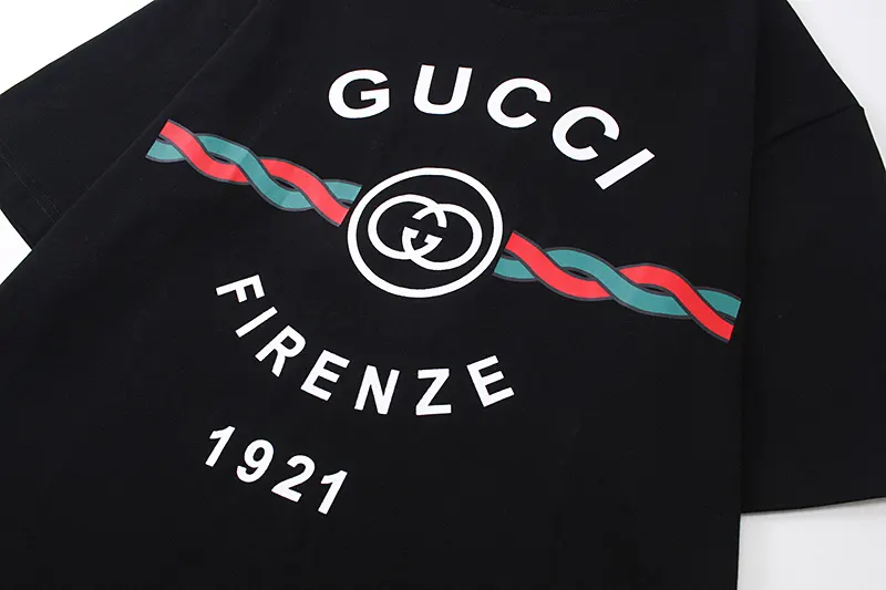 Gucci Logo印花短袖T恤