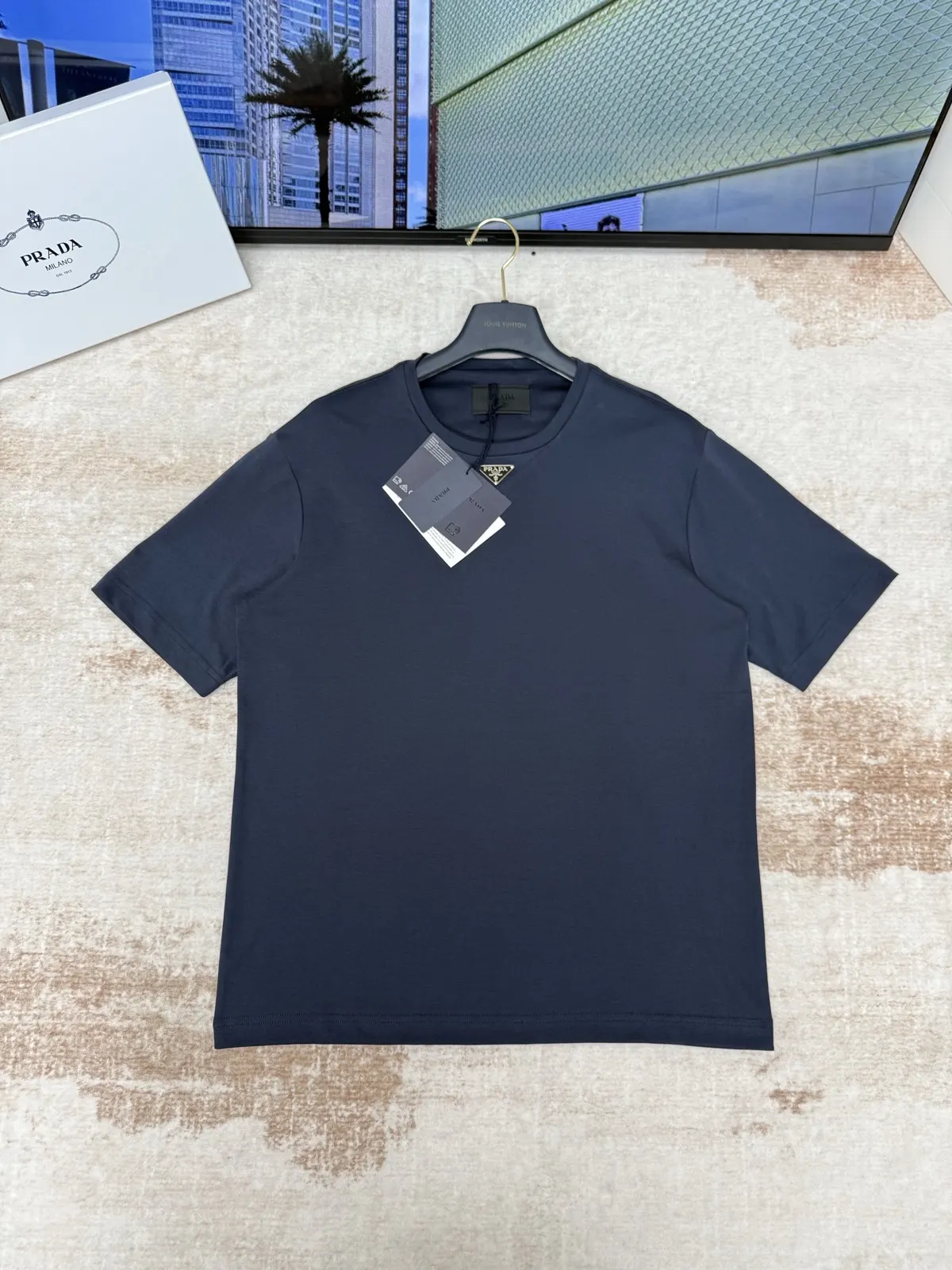 PRADA 棉质 针织 三角标 针织衫 休闲百搭款