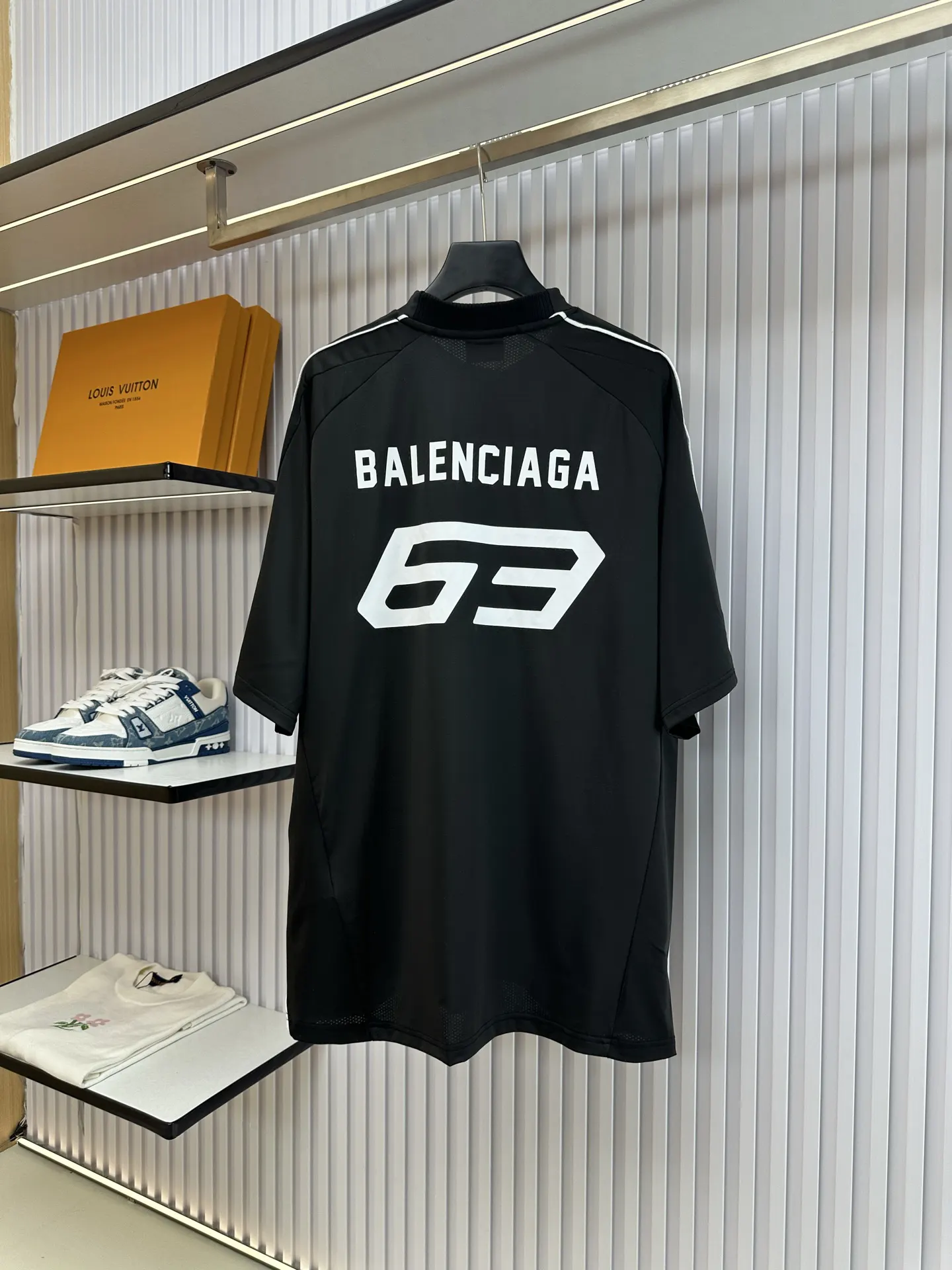 Balenciaga 黑色 Logo 短袖T恤(數字2) Balenciaga 黑色 Logo 短袖T恤(數字2)