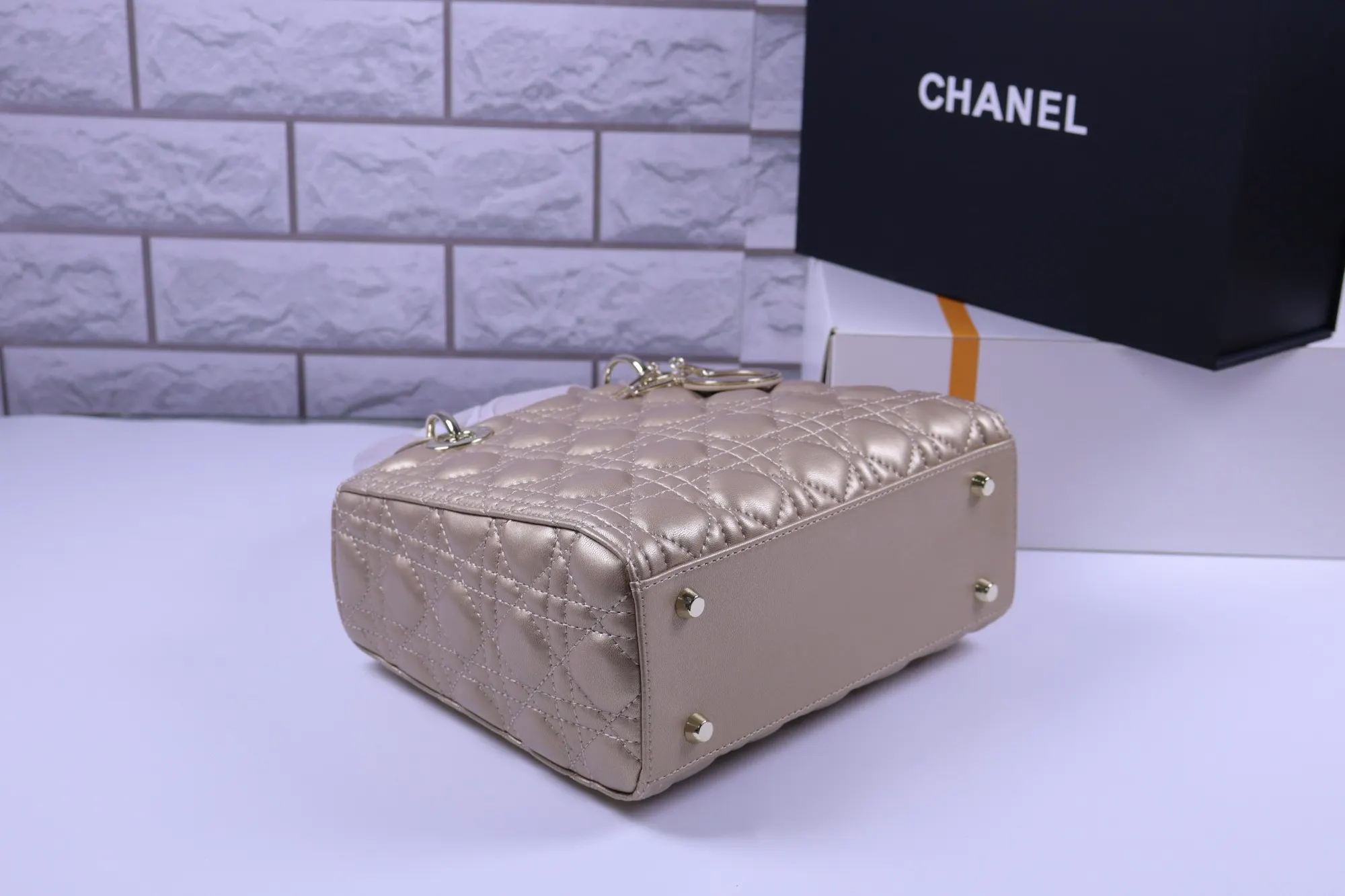 Dior Lady Dior Lady 金色 羊皮手提包