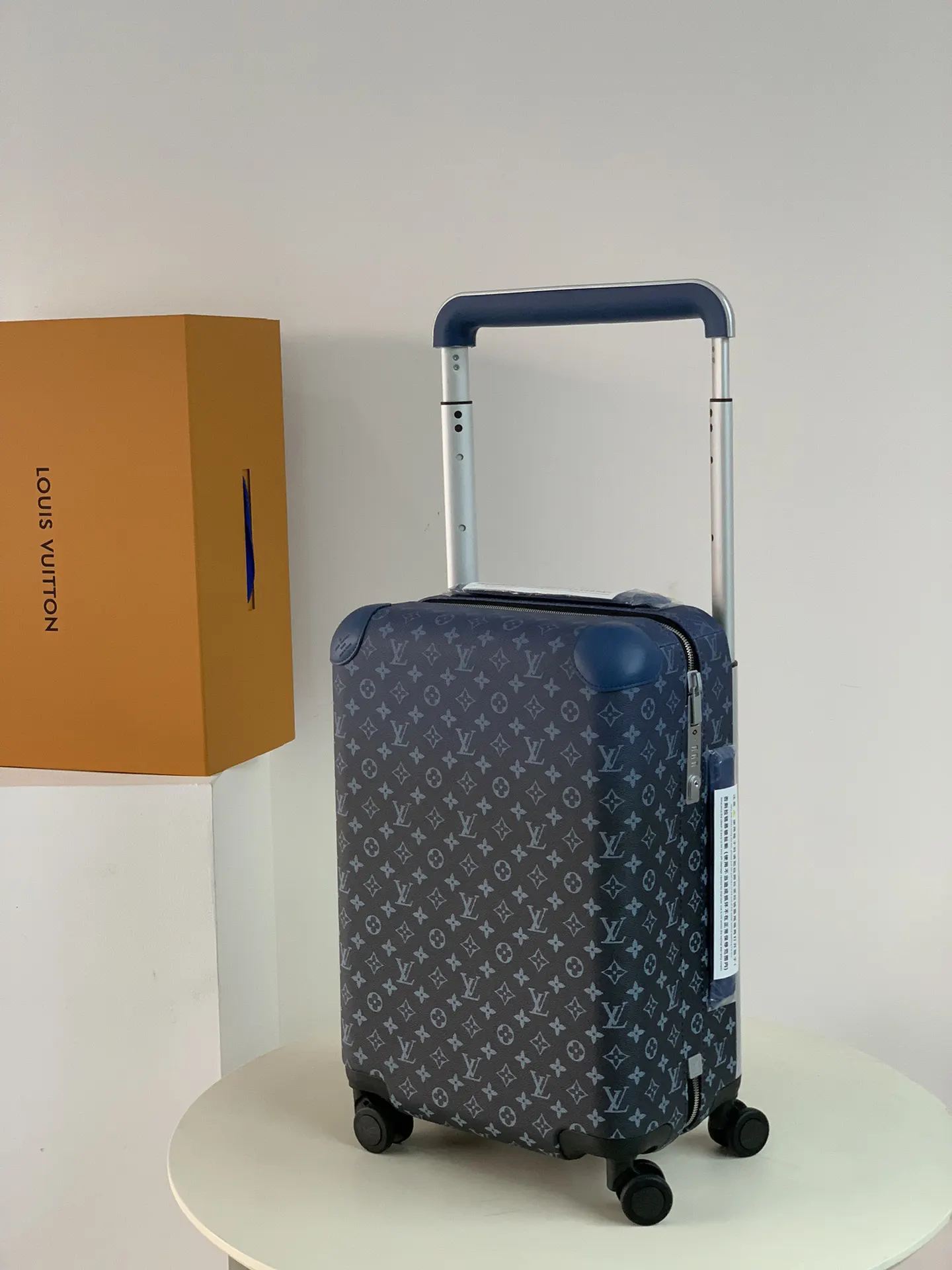 HORIZON 四轮拉杆箱 5厘米 邂逅奢华四轮拉 行李箱 旅行拉杆款 輕便出行款(數字9) HORIZON 四轮拉杆箱 5厘米 邂逅奢华四轮拉 行李箱 旅行拉杆款 輕便出行款(數字9)
