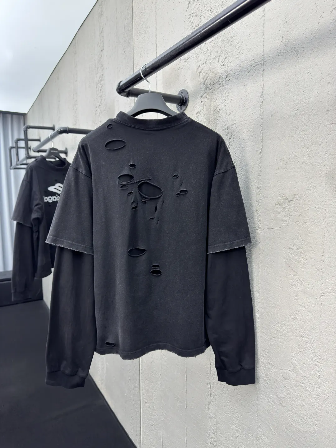 Balenciaga Black Cotton Long Sleeve T-Shirt Street Casual Style