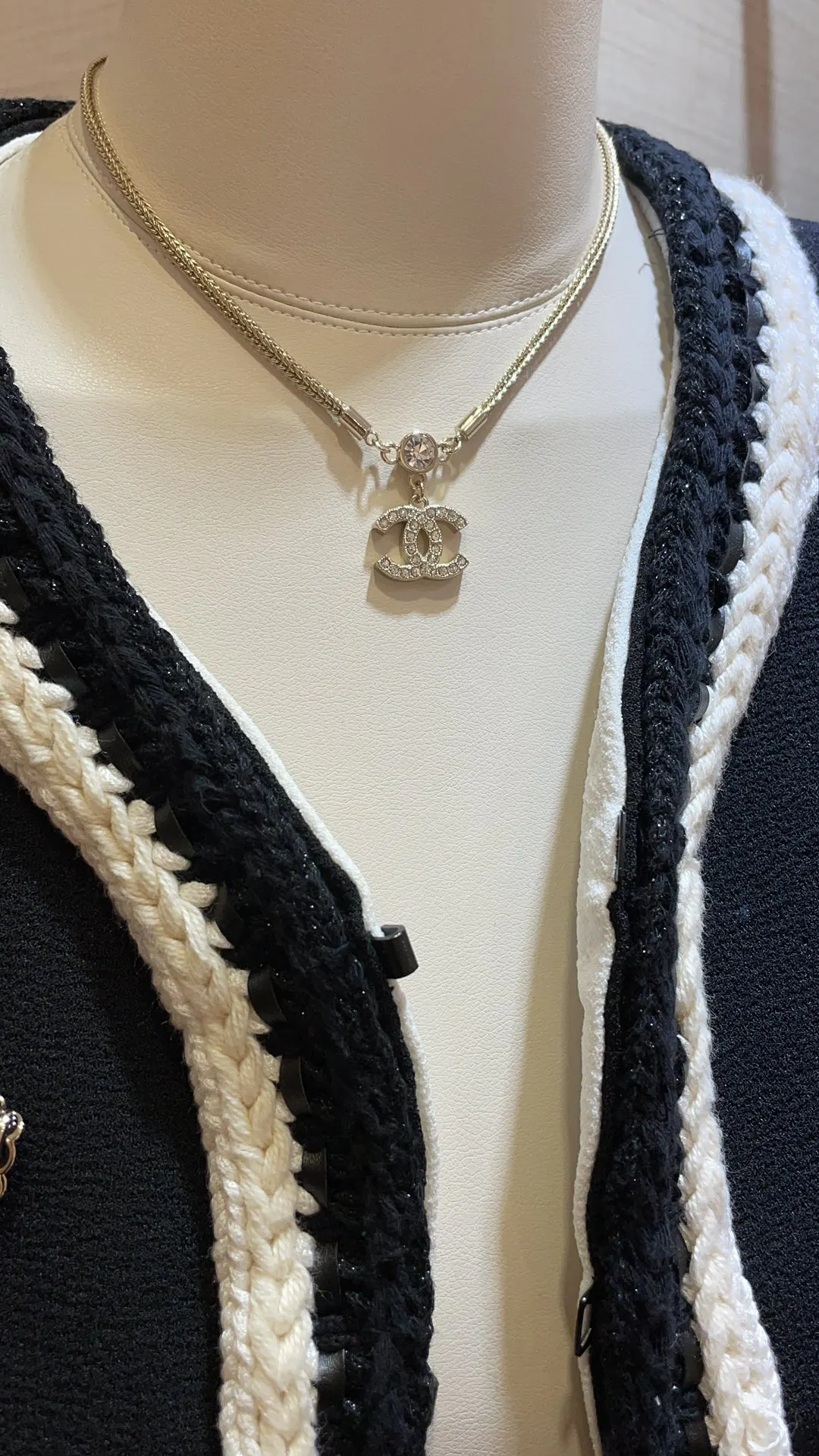 Chanel 金色 双C 满钻 鏈條 项链 精致锁骨链