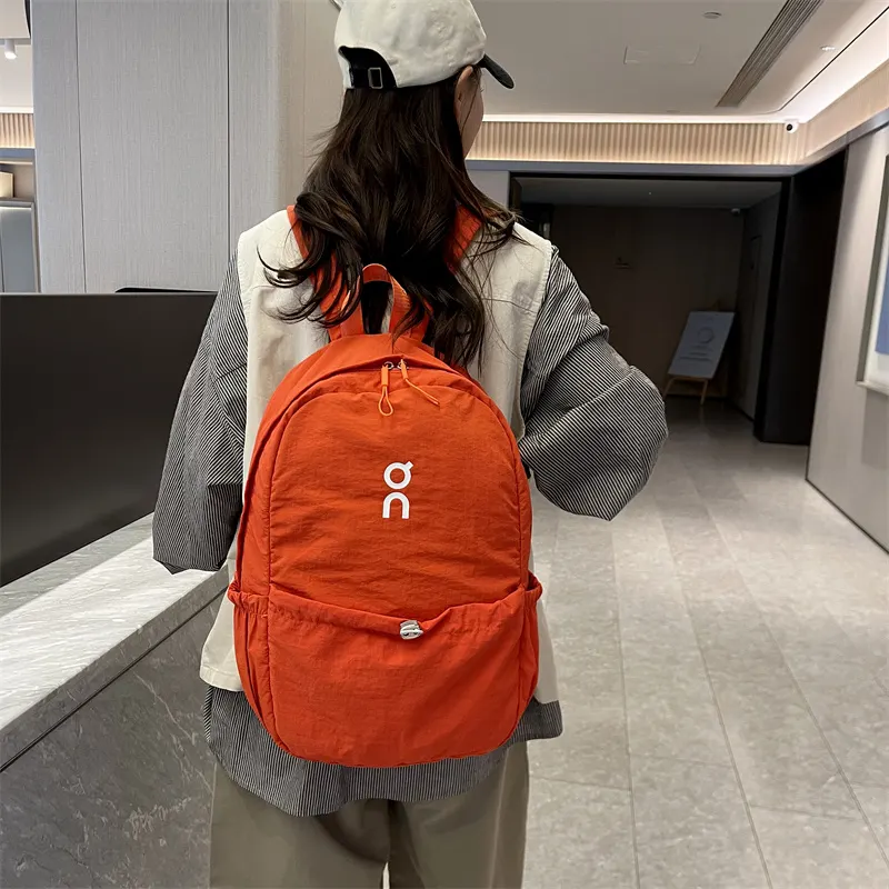 On昂跑 女生小清新纯色簡約百搭運動校园高中大 旅行袋 大容量旅行款
