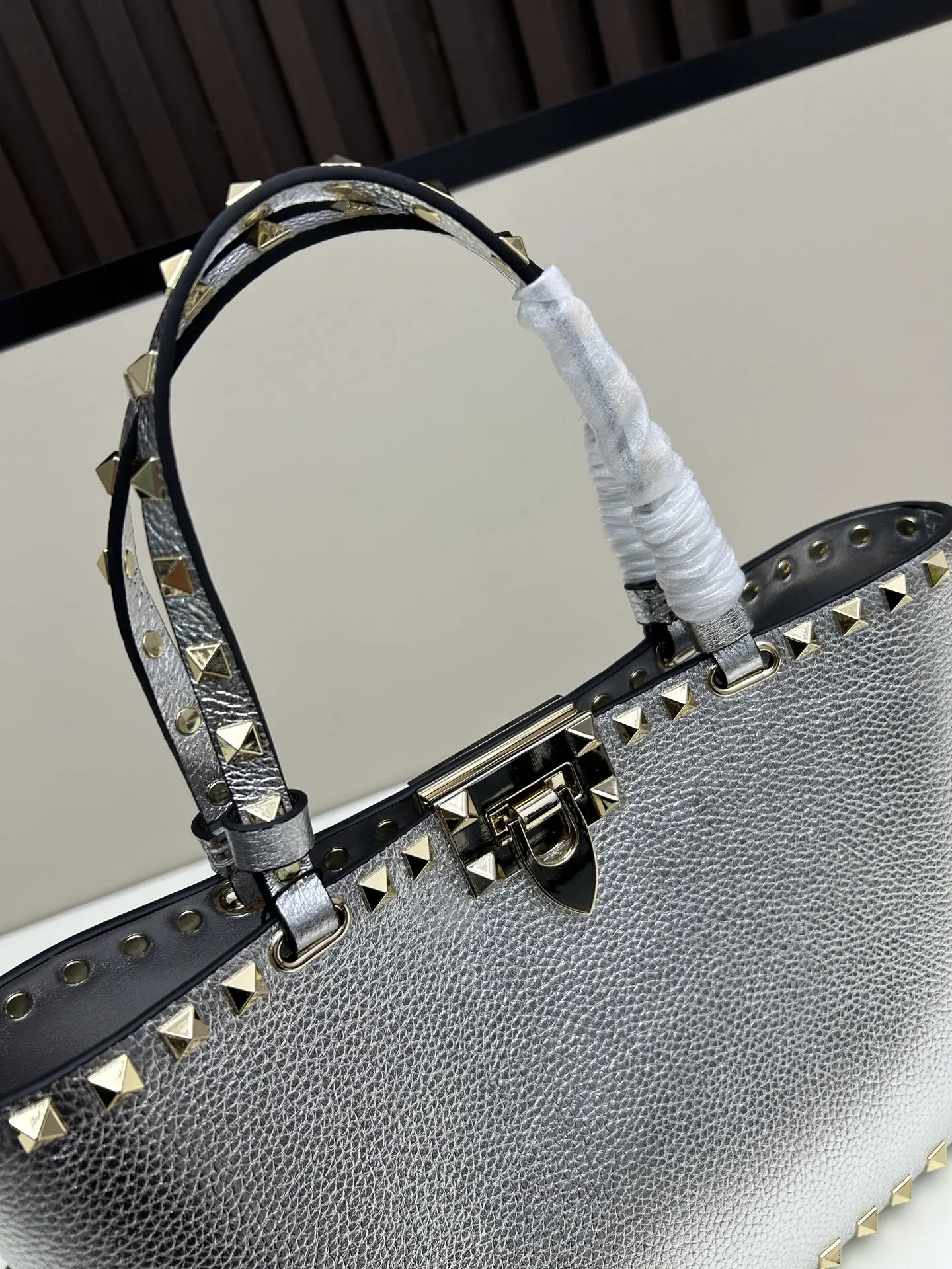 Chain Bag Leather