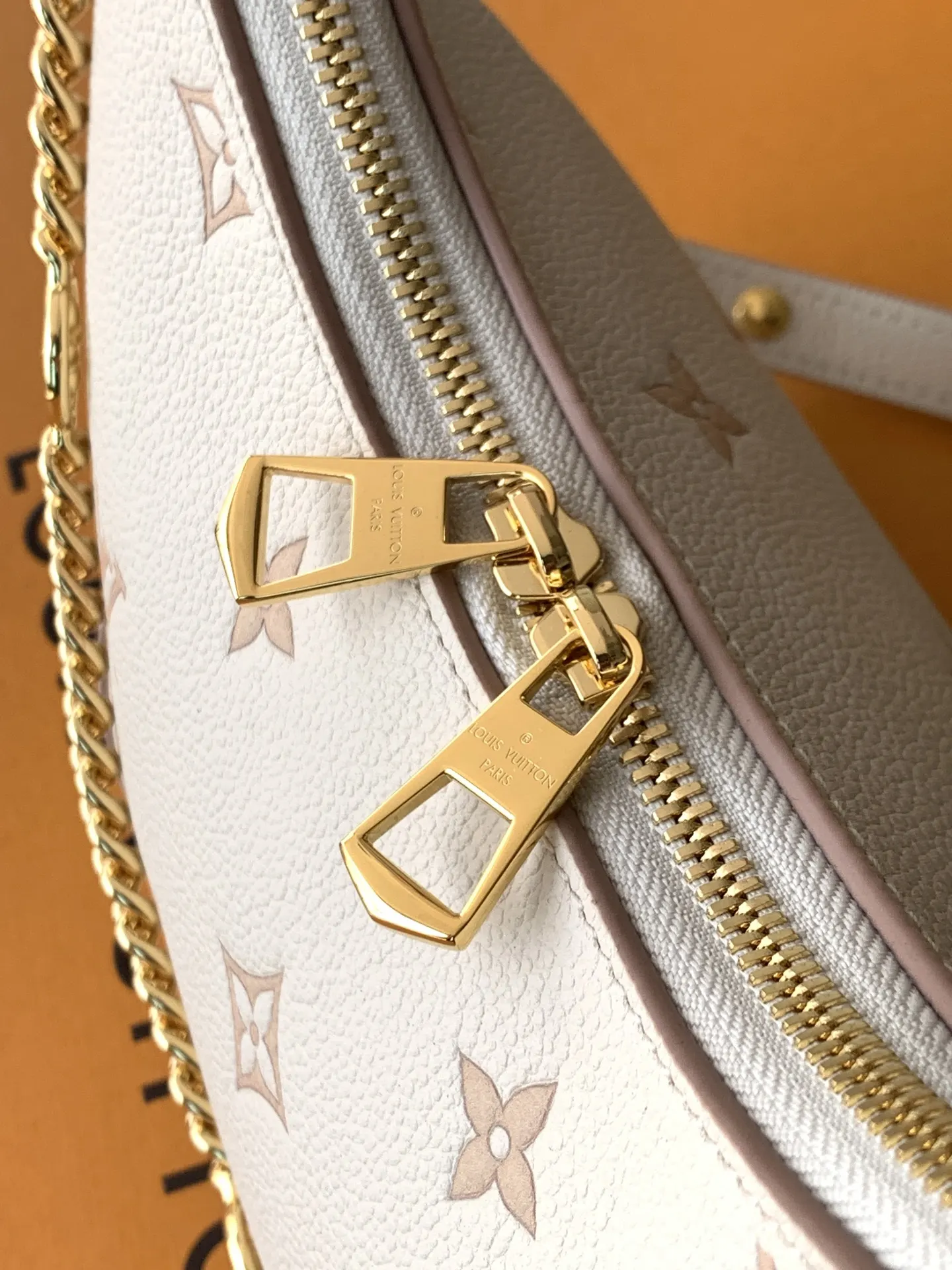 Louis Vuitton White Fashion Item | ORBUYBAG