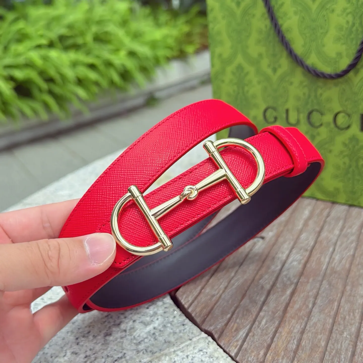 Gucci 双G扣牛皮双面腰带 商务休闲款