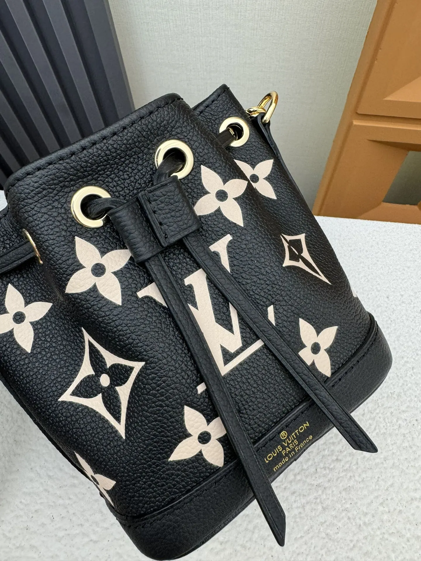 Louis Vuitton Bucket Bag Casual