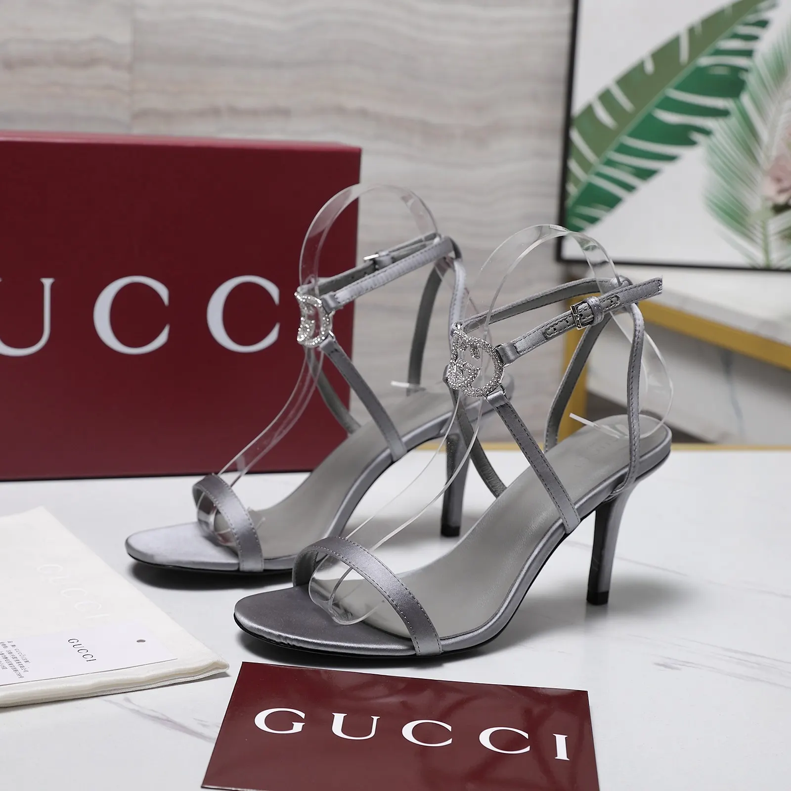 Gucci 高跟鞋
