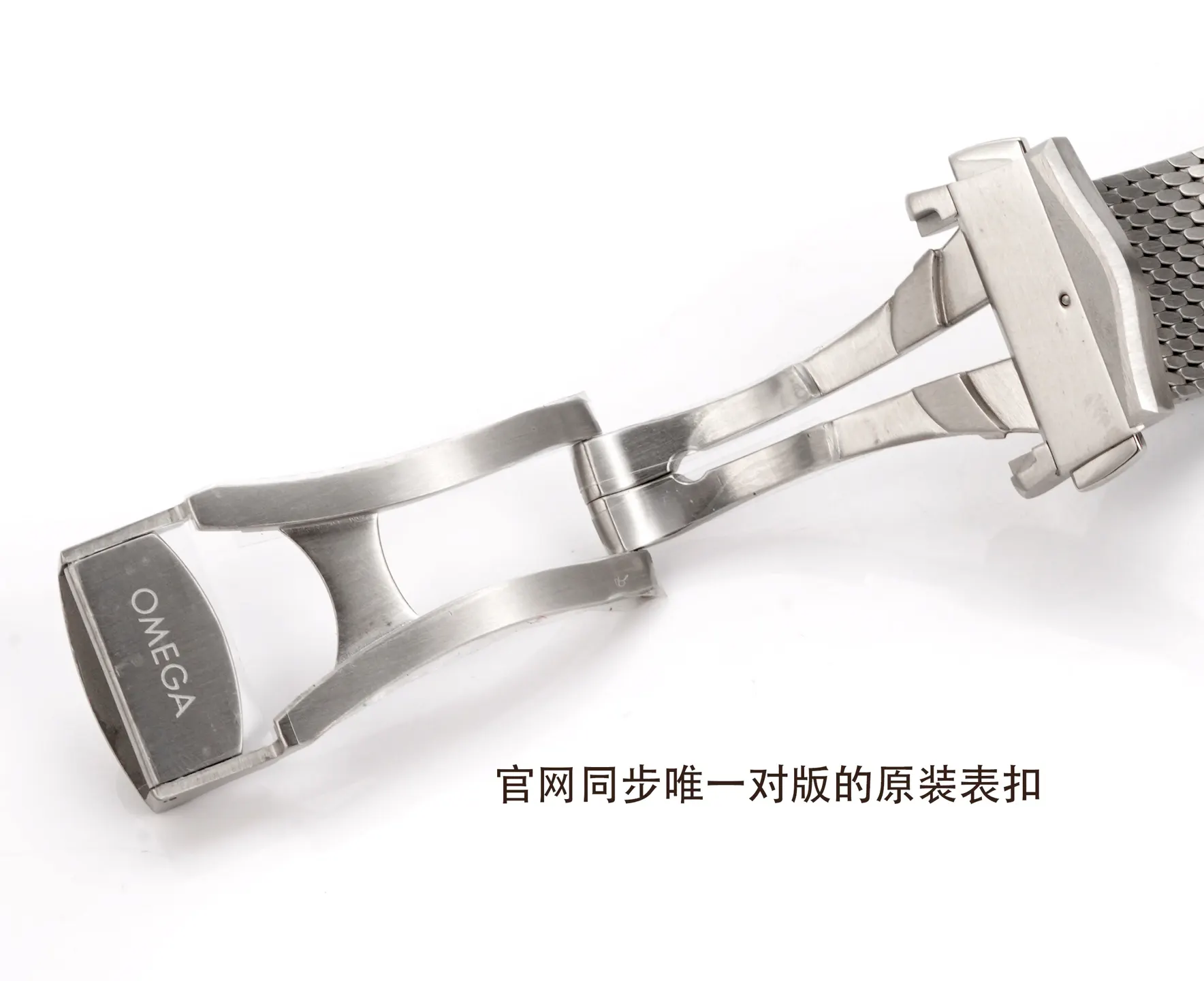 ⃣机芯动储与 一致 个小时 精钢材质 手錶 經典腕表款