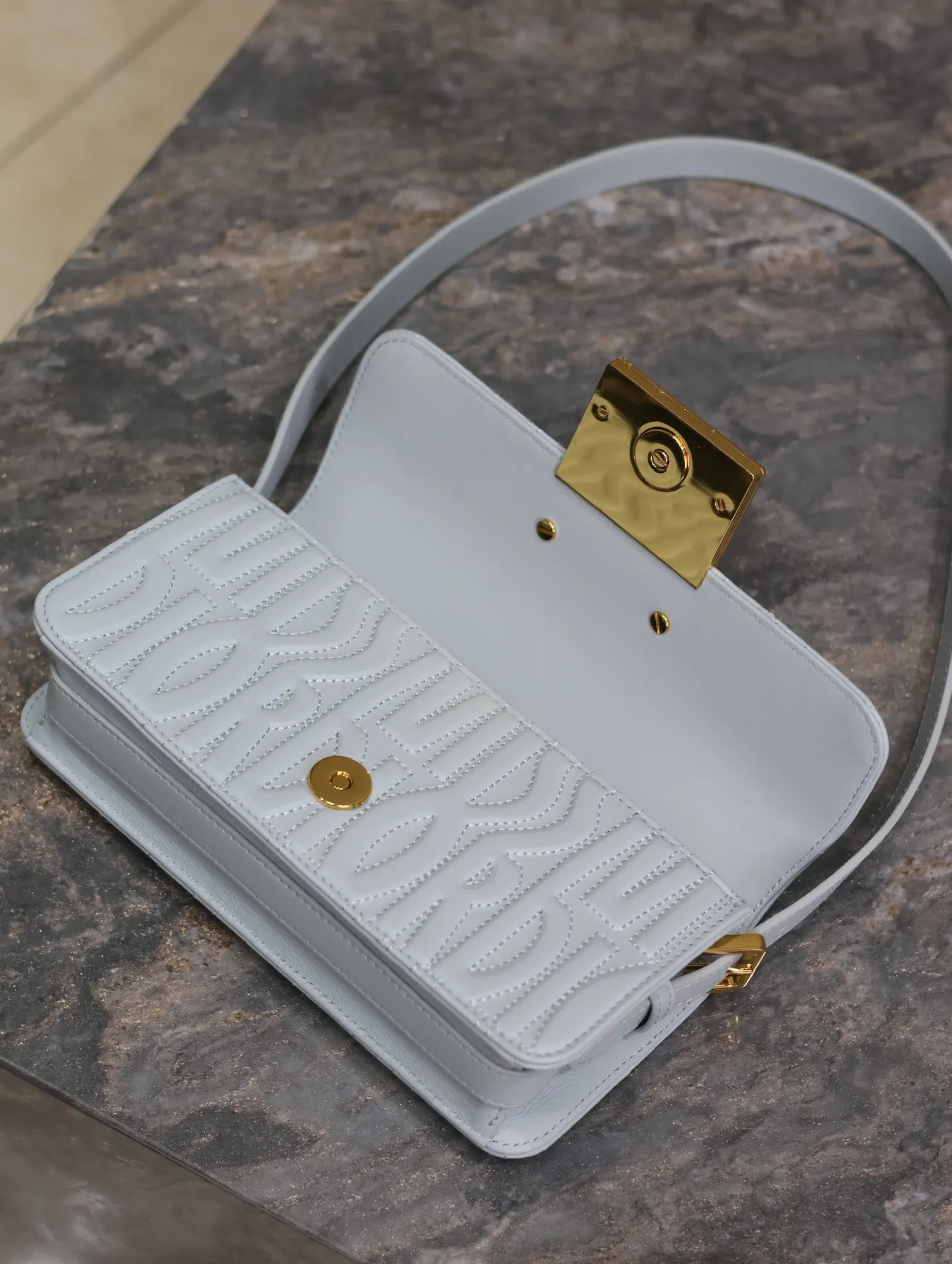 Dior 蓝色 金色 牛皮 收纳包 旅行收纳款