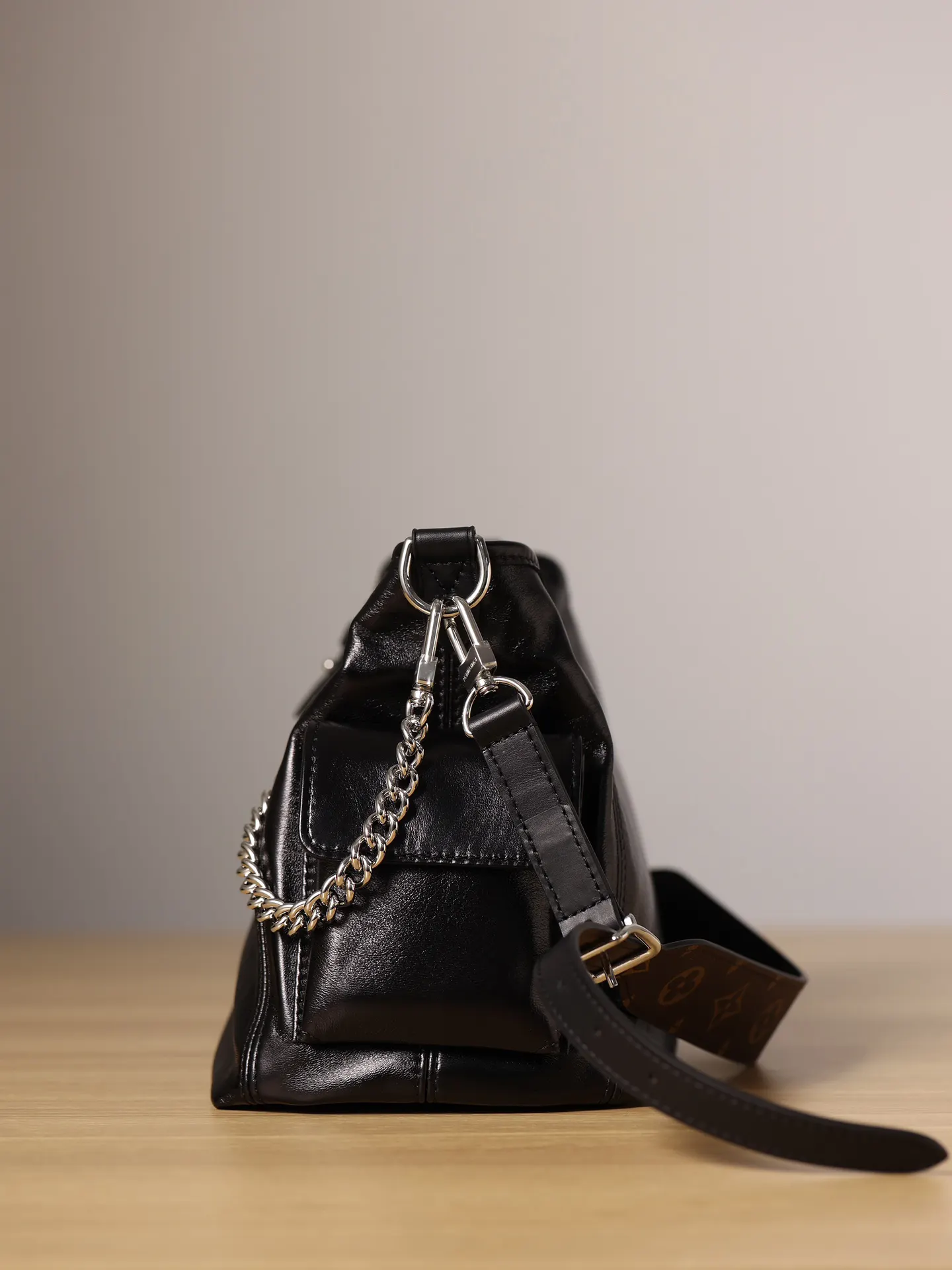 CarryAll 牛皮 链条包 精致链条款