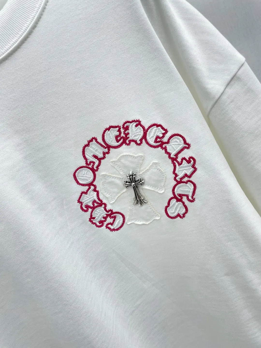 Chrome Hearts 26SS Letter Embroidery Short Sleeve T-Shirt Daily Versatile Style Image 5 Chrome Hearts 26SS Letter Embroidery Short Sleeve T-Shirt Daily Versatile Style Image 5