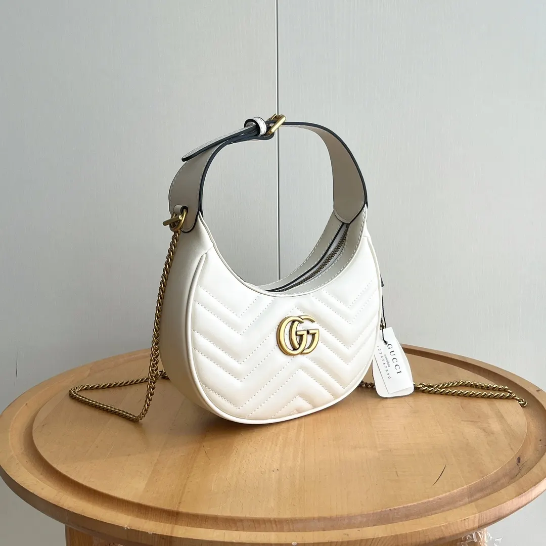Gucci Marmont 绗缝皮革钱包 日常收纳款