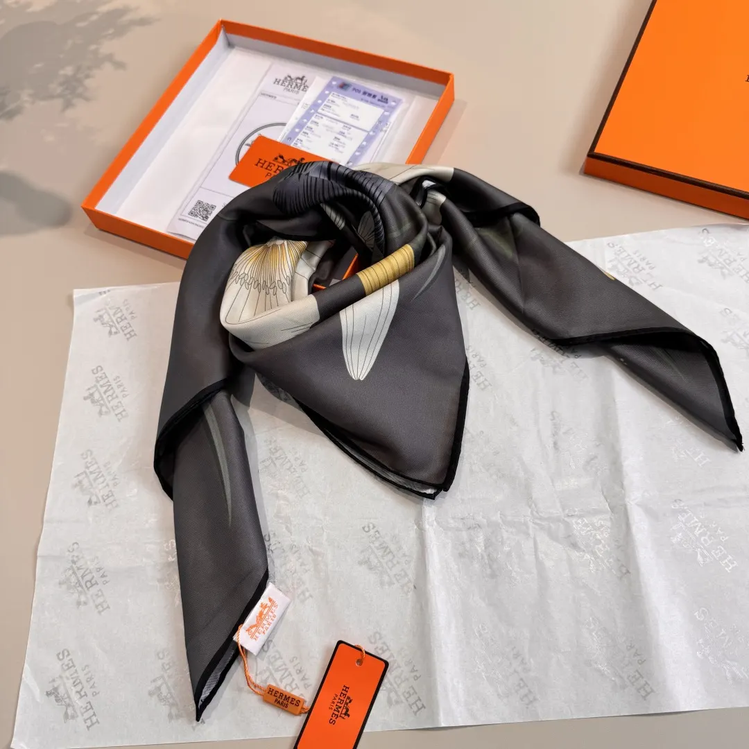 Hermès 丝巾 精致配饰