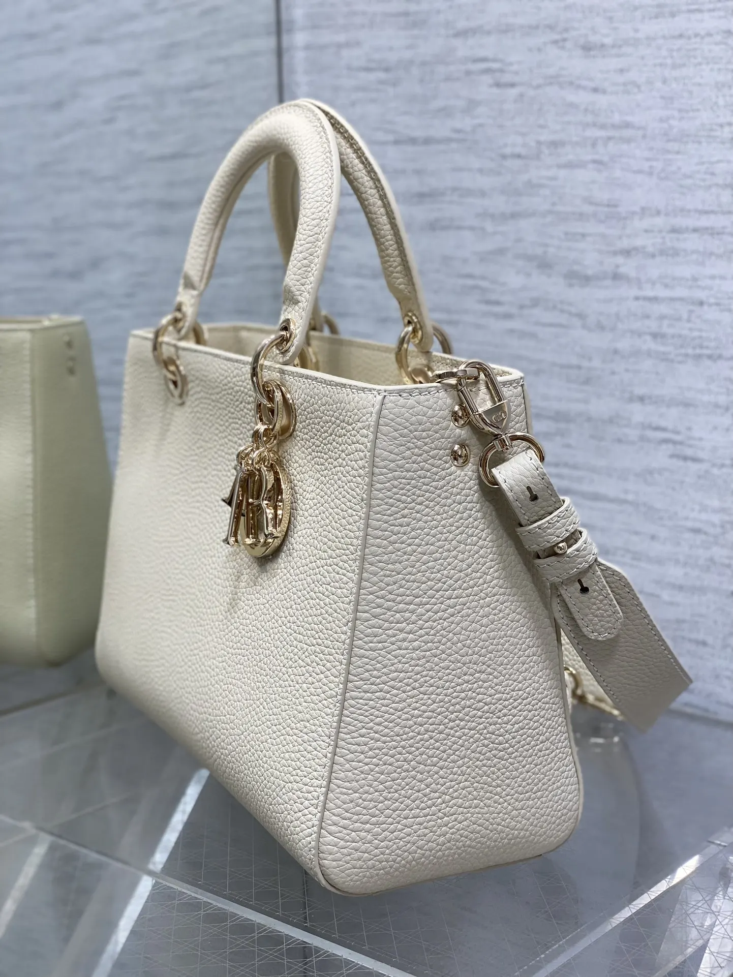 Dior 黑色 牛皮 进口 牛皮横款戴妃包 Lady 手提包 通勤手提款