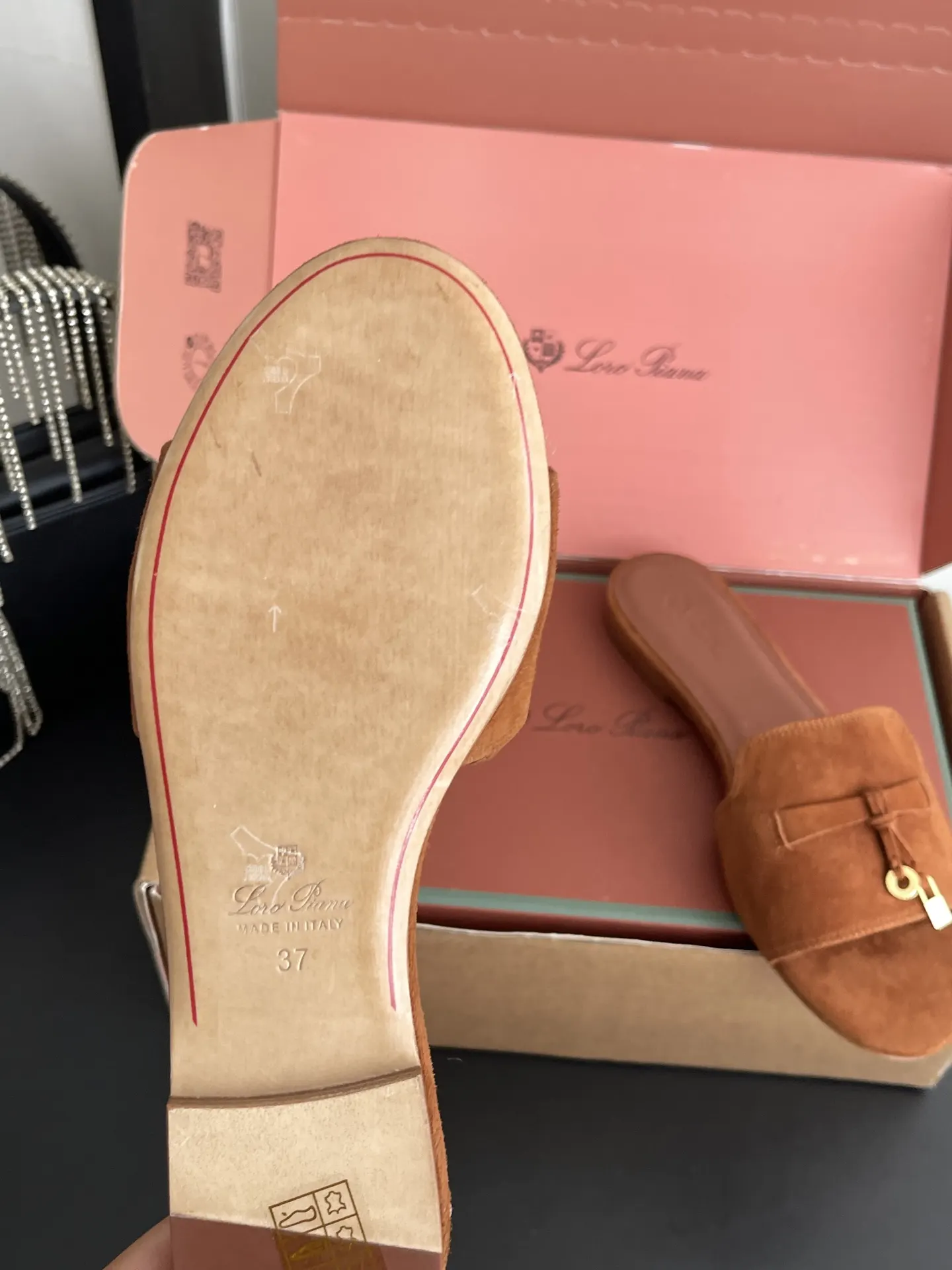 Loro Piana 拖鞋 轻便舒适款