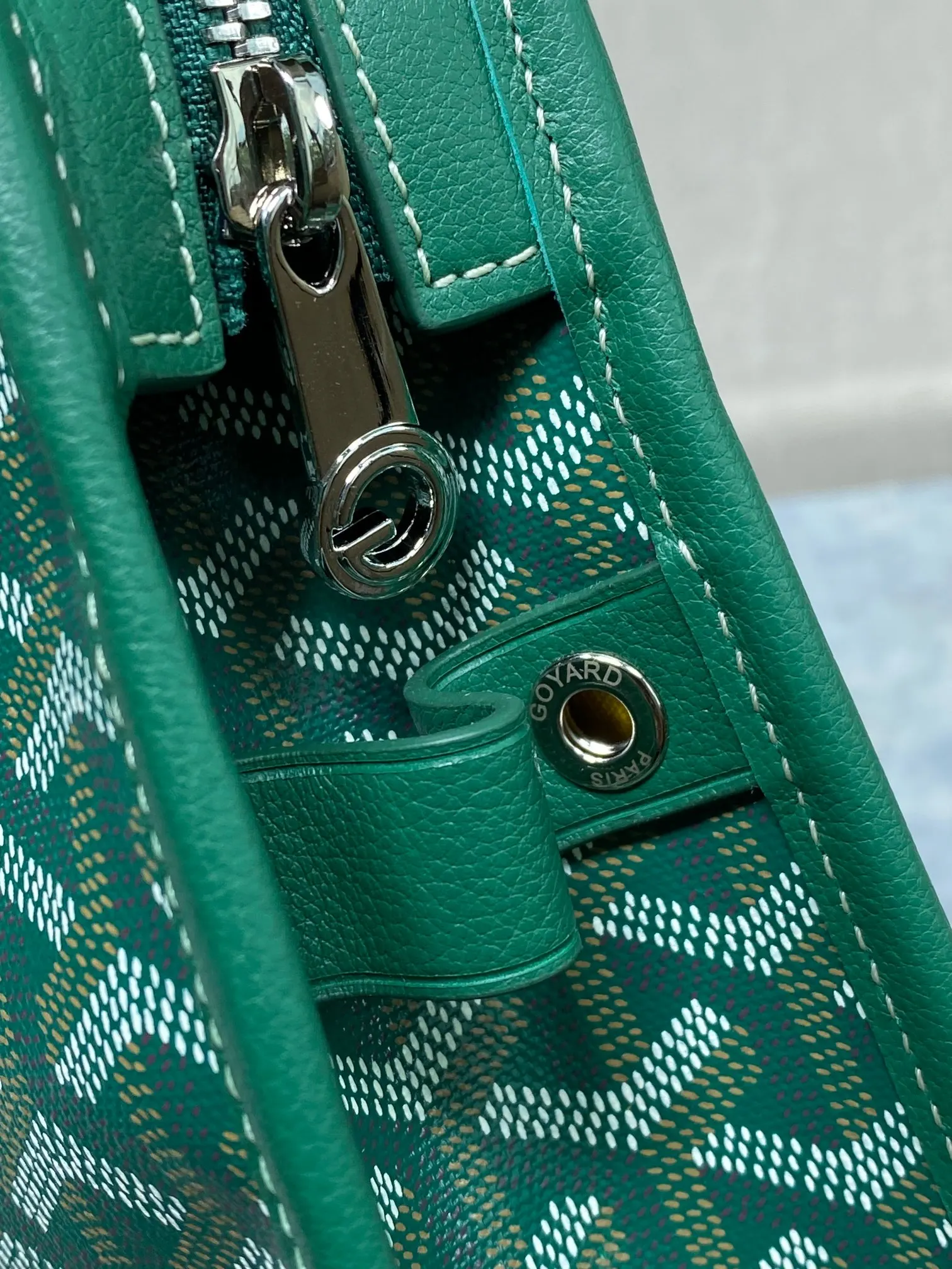 Goyard 黄色 牛皮 化妝包 精選款(數字17) Goyard 黄色 牛皮 化妝包 精選款(數字17)