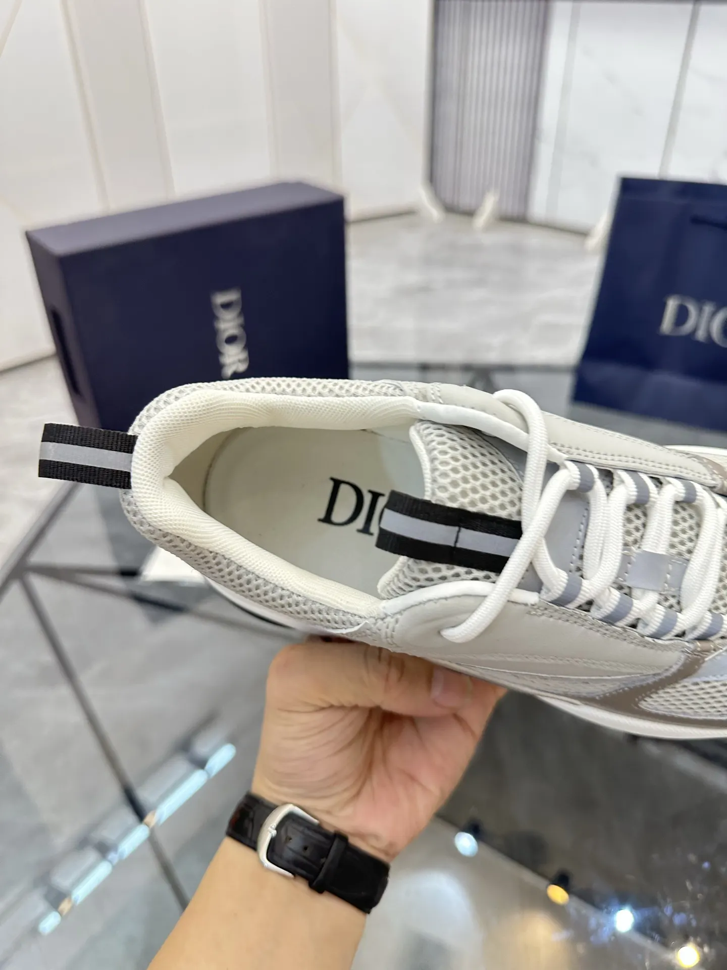 Dior B22 米白色牛皮休闲鞋 低帮