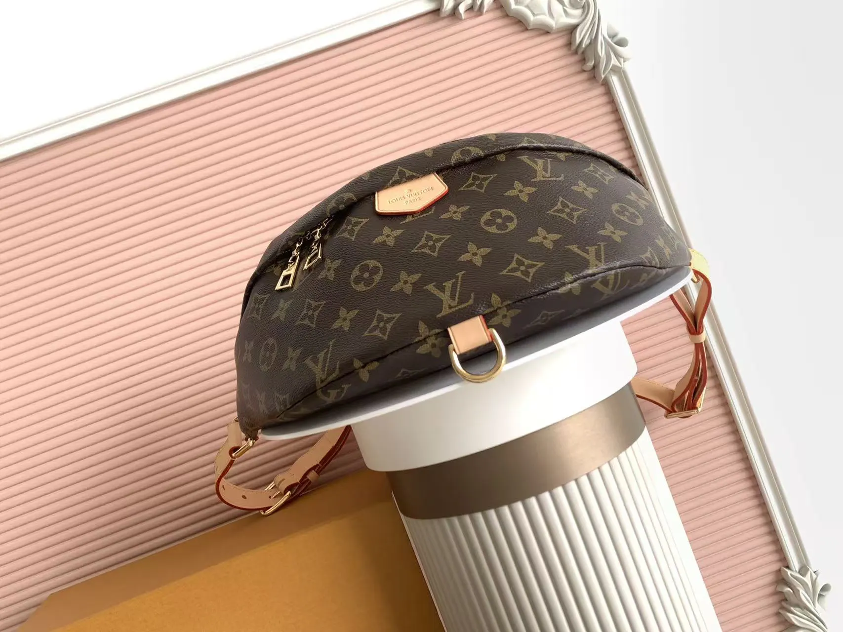 Louis Vuitton Gold Monogram Belt Bag Classic Casual Leather