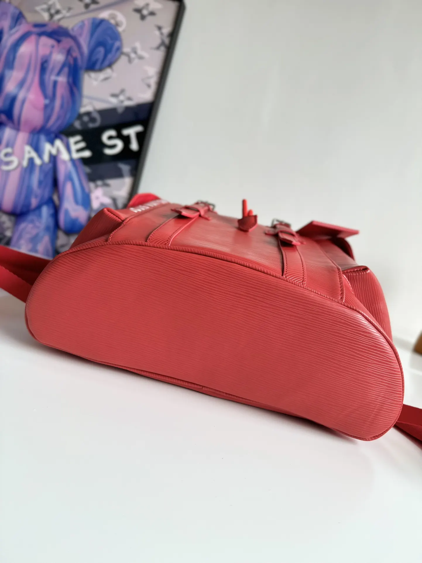 LV Christopher 牛皮 单肩包 精选款