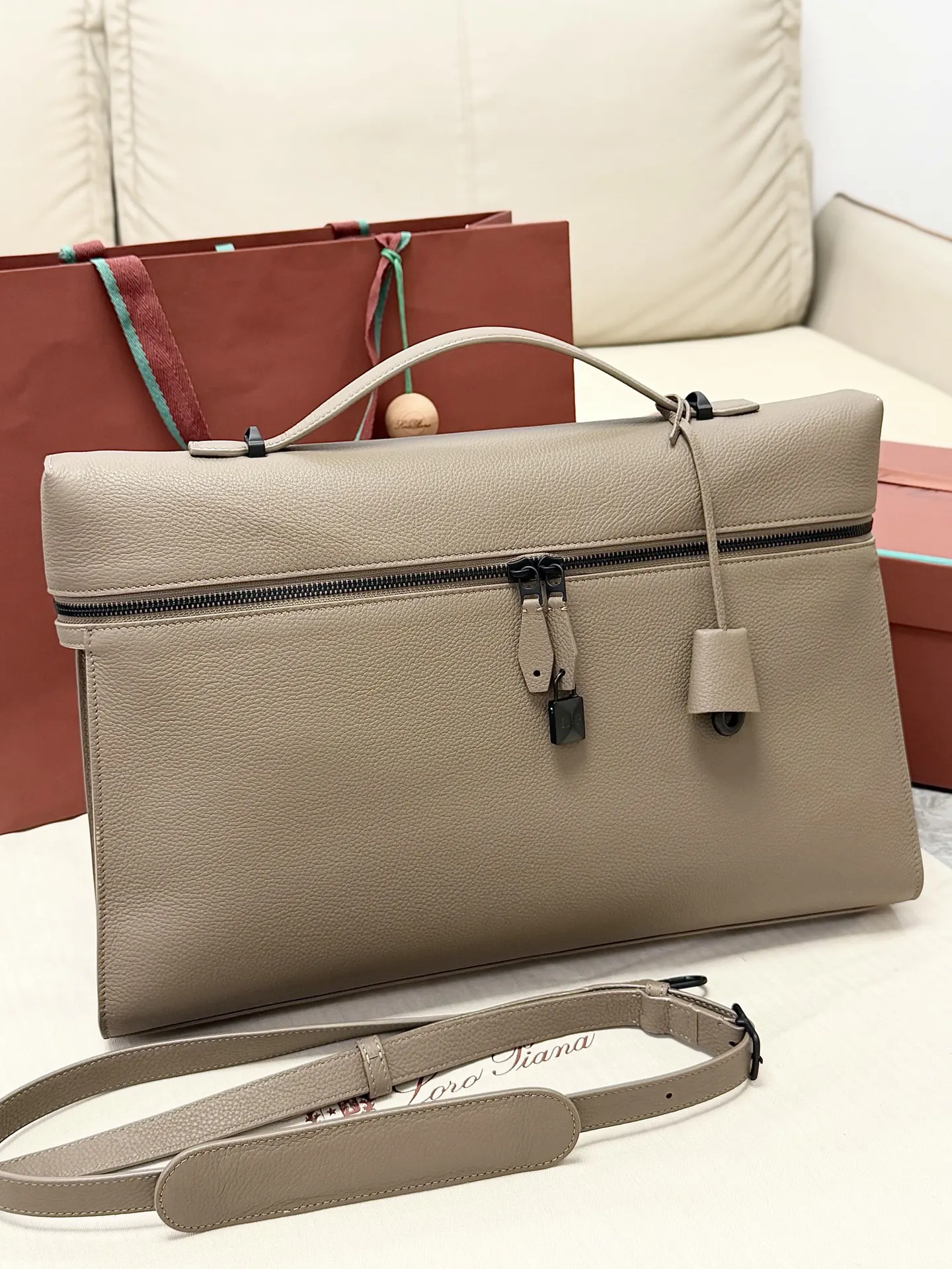 Black Briefcase Business Commuter Leather