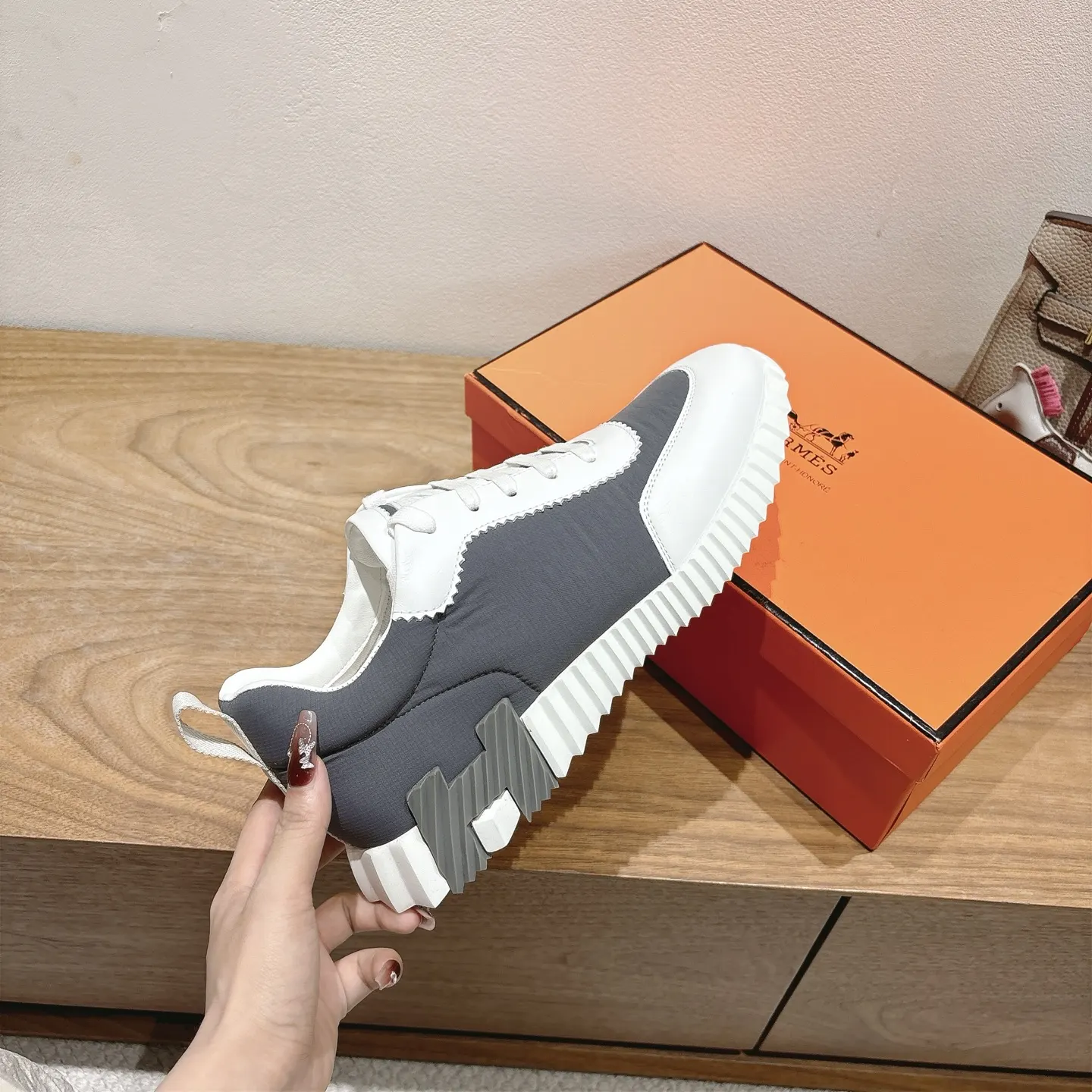 Hermès SS 运动鞋