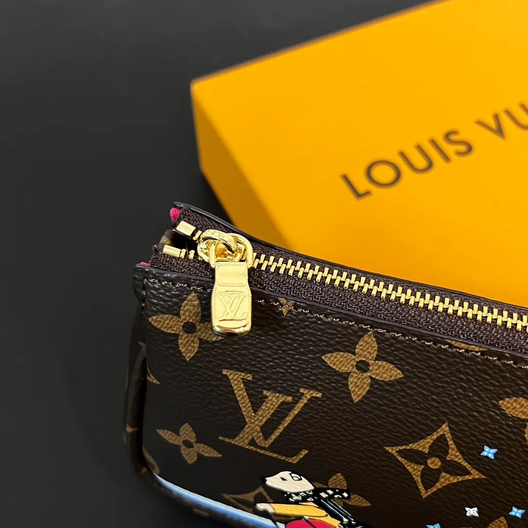 Louis Vuitton Chain Bag Canvas