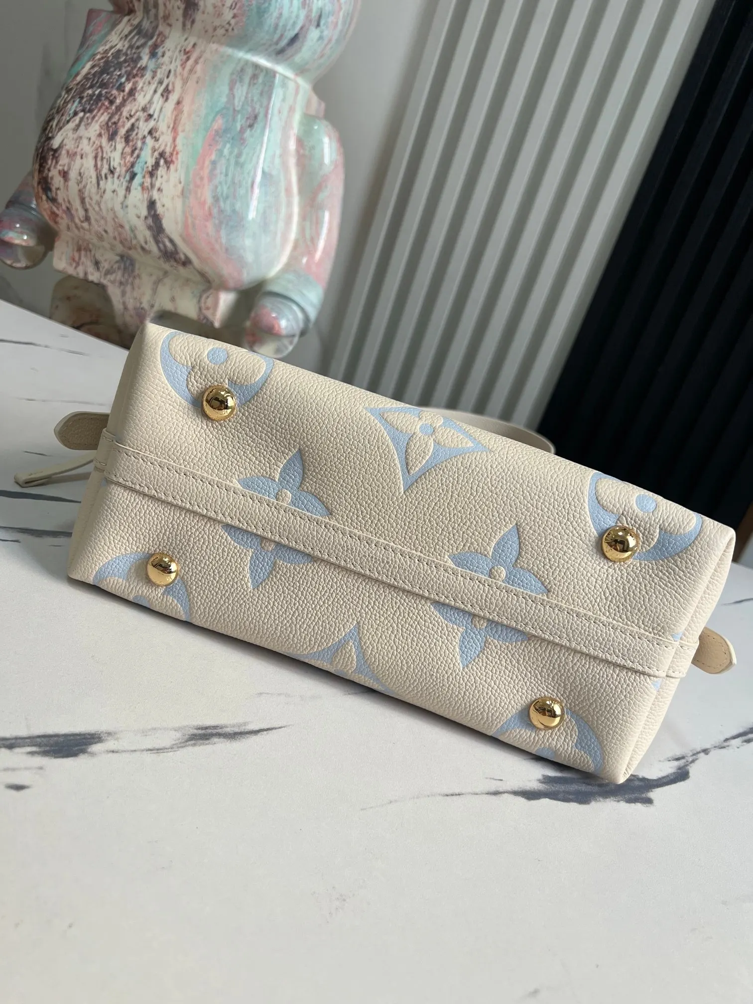 Louis Vuitton White Clutch Bag Canvas
