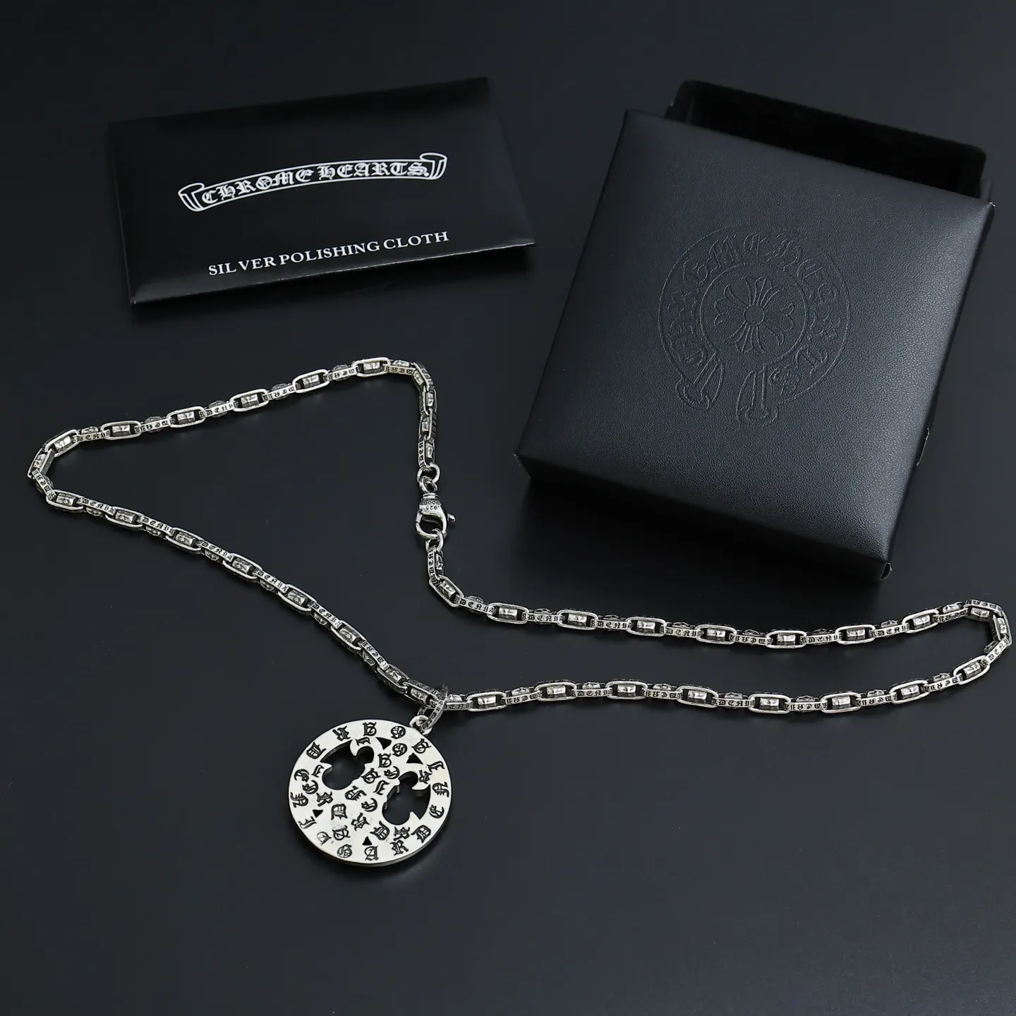 Chrome Hearts 項鍊 精致锁骨链款