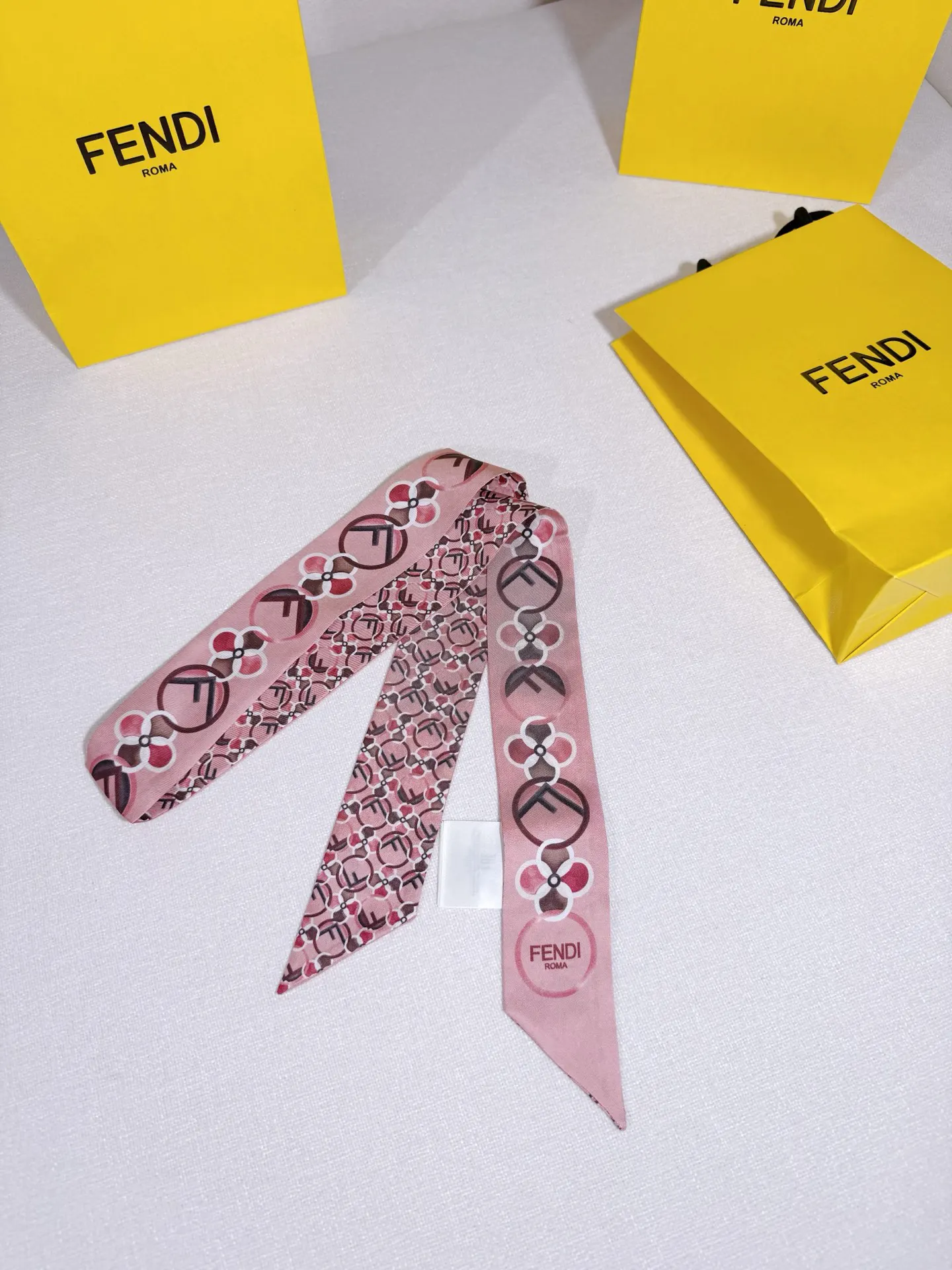 Pink Fashion Item Commuter Versatile